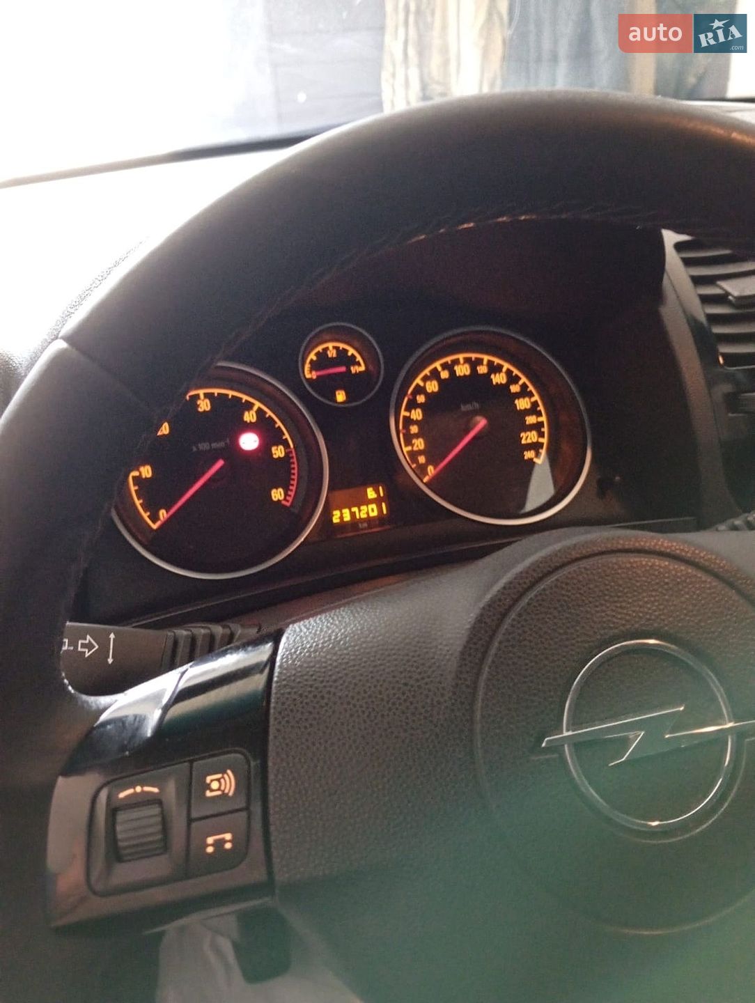 Opel Zafira 2010 VIN W0L0AHM75AG075304 фото оголошення 3 з 8