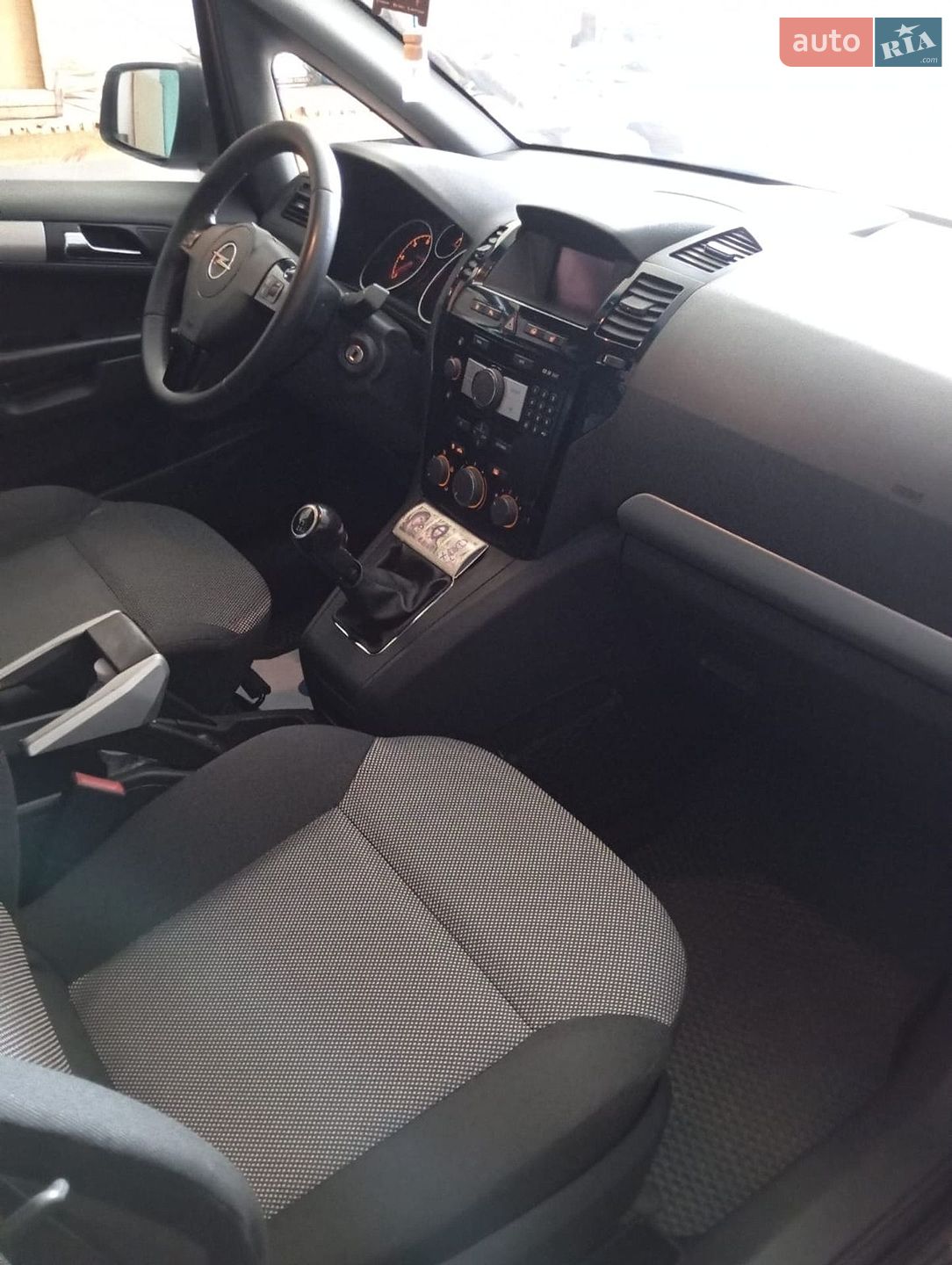 Opel Zafira 2010 VIN W0L0AHM75AG075304 фото оголошення 4 з 8
