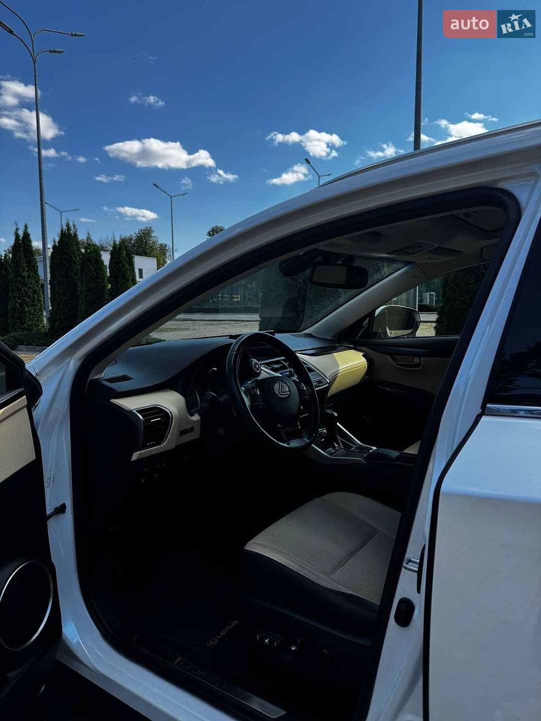 Lexus NX 2018 VIN JTJBARBZ8K2194058 фото оголошення 30 з 125