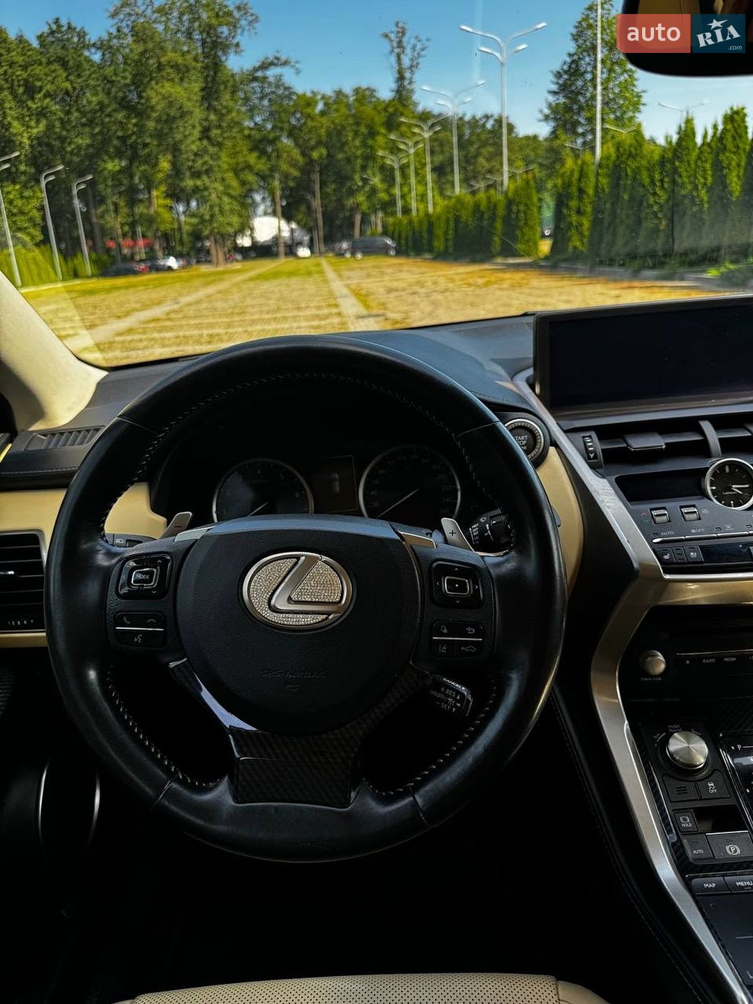 Lexus NX 2018 VIN JTJBARBZ8K2194058 фото оголошення 40 з 125