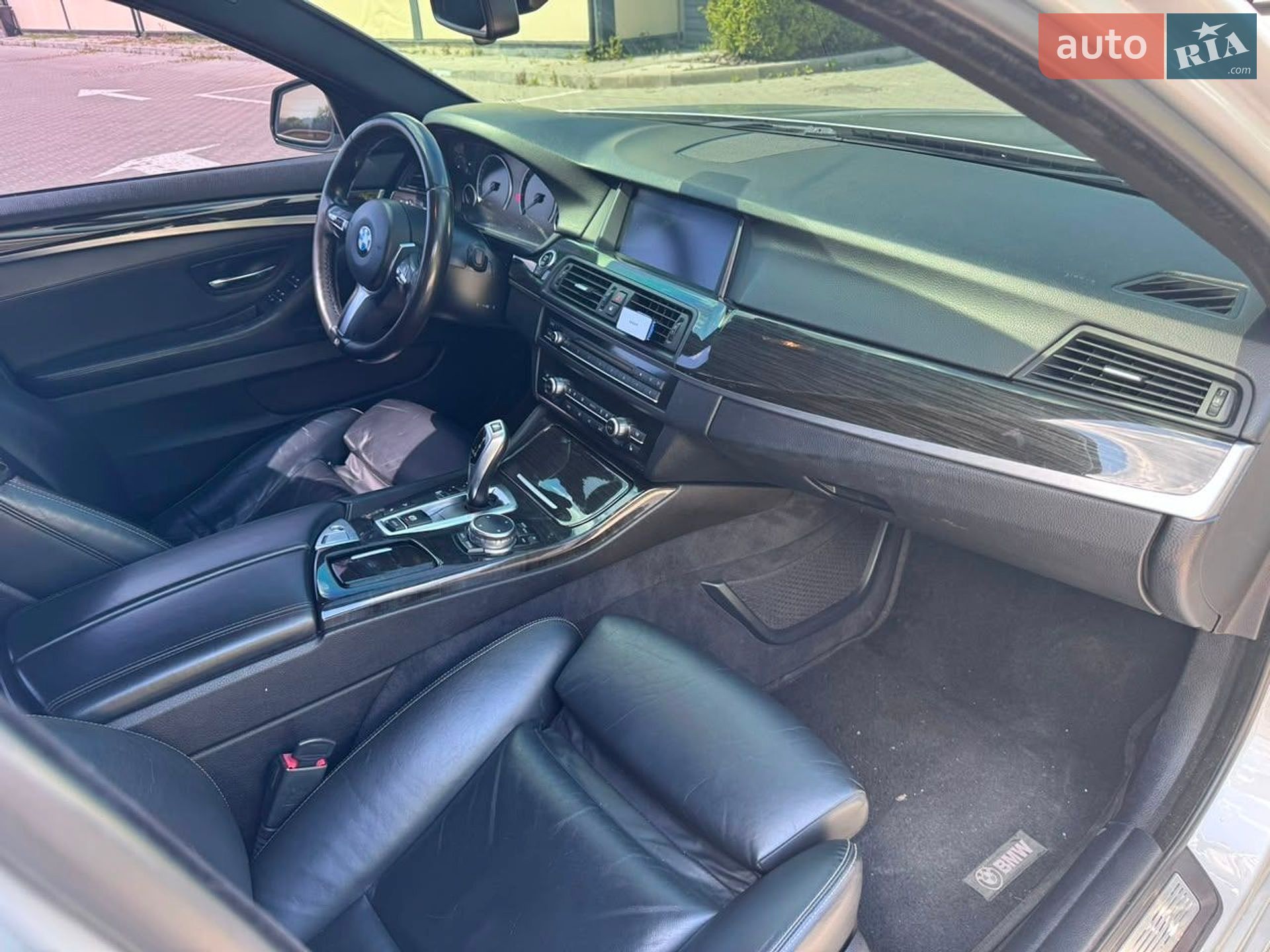 BMW 5 Series 2014 VIN WBA5B3C59FD543516 фото оголошення 12 з 24