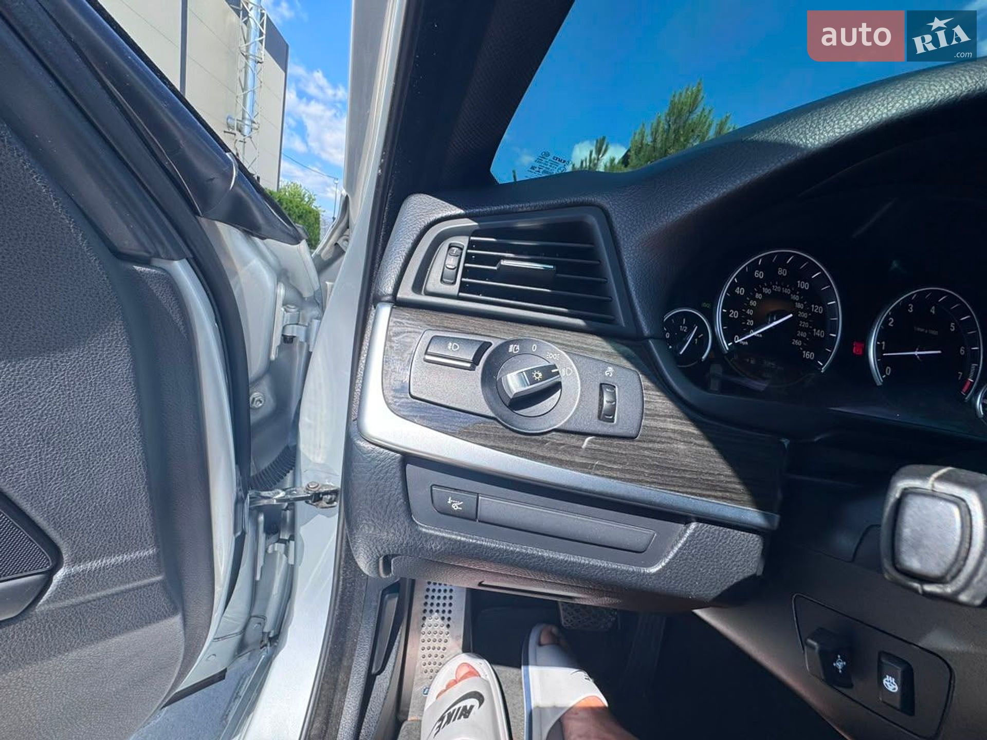 BMW 5 Series 2014 VIN WBA5B3C59FD543516 фото оголошення 16 з 24