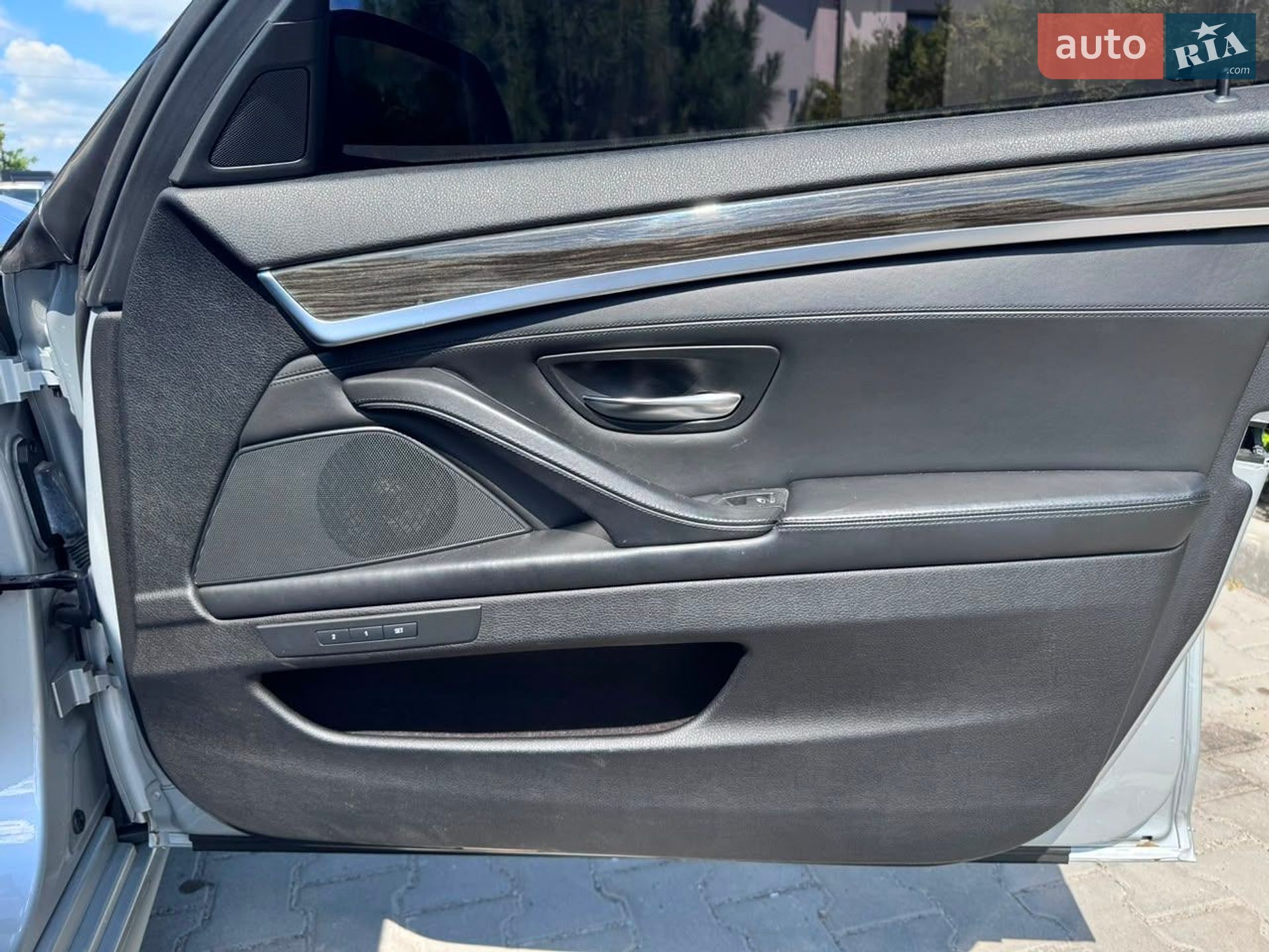 BMW 5 Series 2014 VIN WBA5B3C59FD543516 фото оголошення 17 з 24