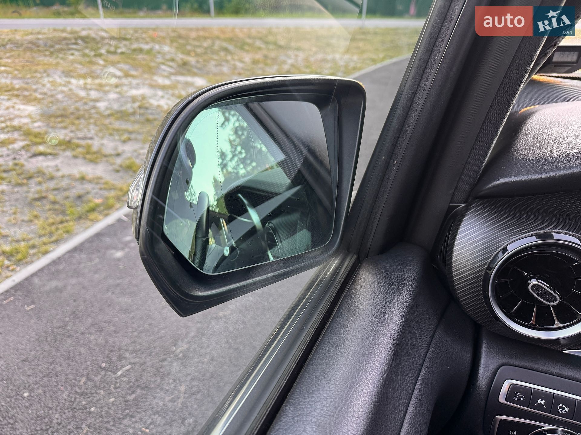 Mercedes-Benz V-Class 2020 VIN WDF44781313664253 фото оголошення 34 з 74