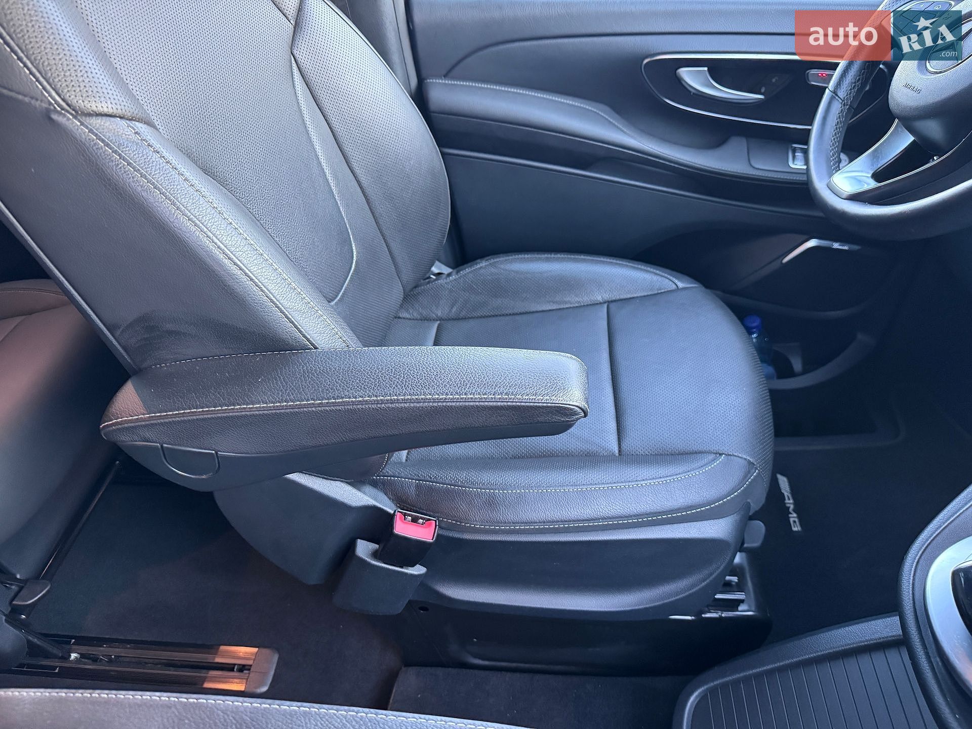 Mercedes-Benz V-Class 2020 VIN WDF44781313664253 фото оголошення 38 з 74