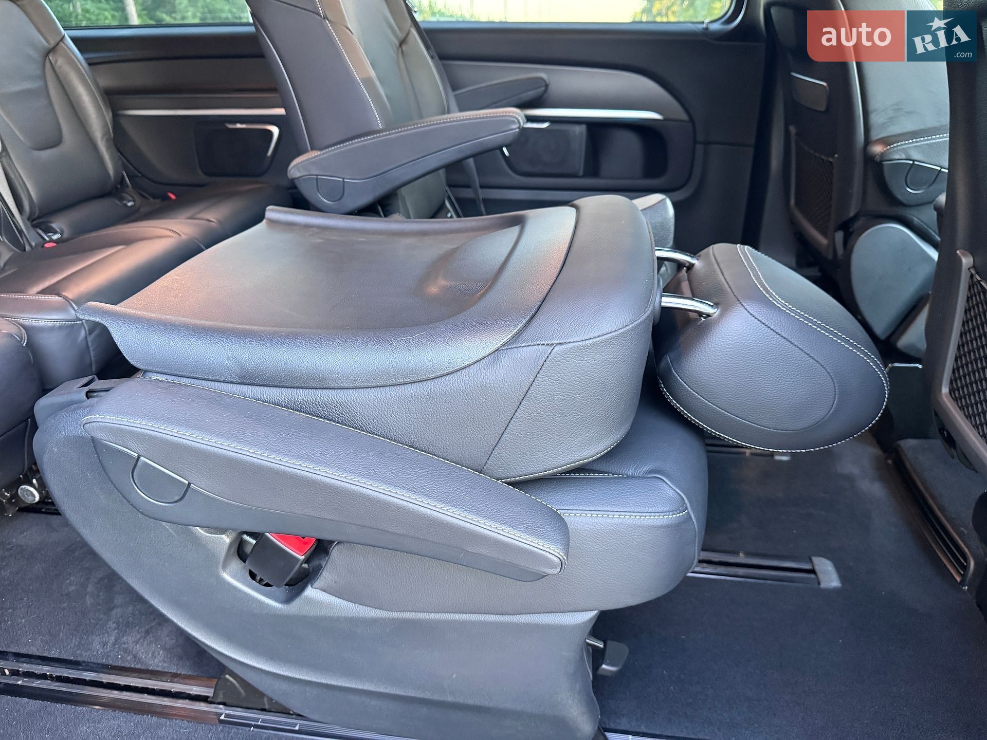 Mercedes-Benz V-Class 2020 VIN WDF44781313664253 фото оголошення 43 з 74
