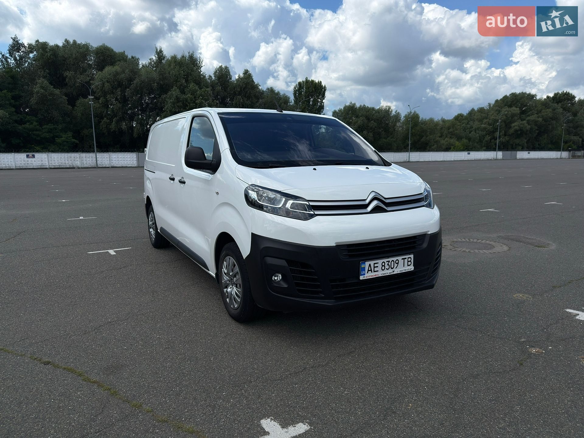 Citroen Jumpy 2017 VIN VF7VB9HFAHZ091118 фото оголошення 2 з 22