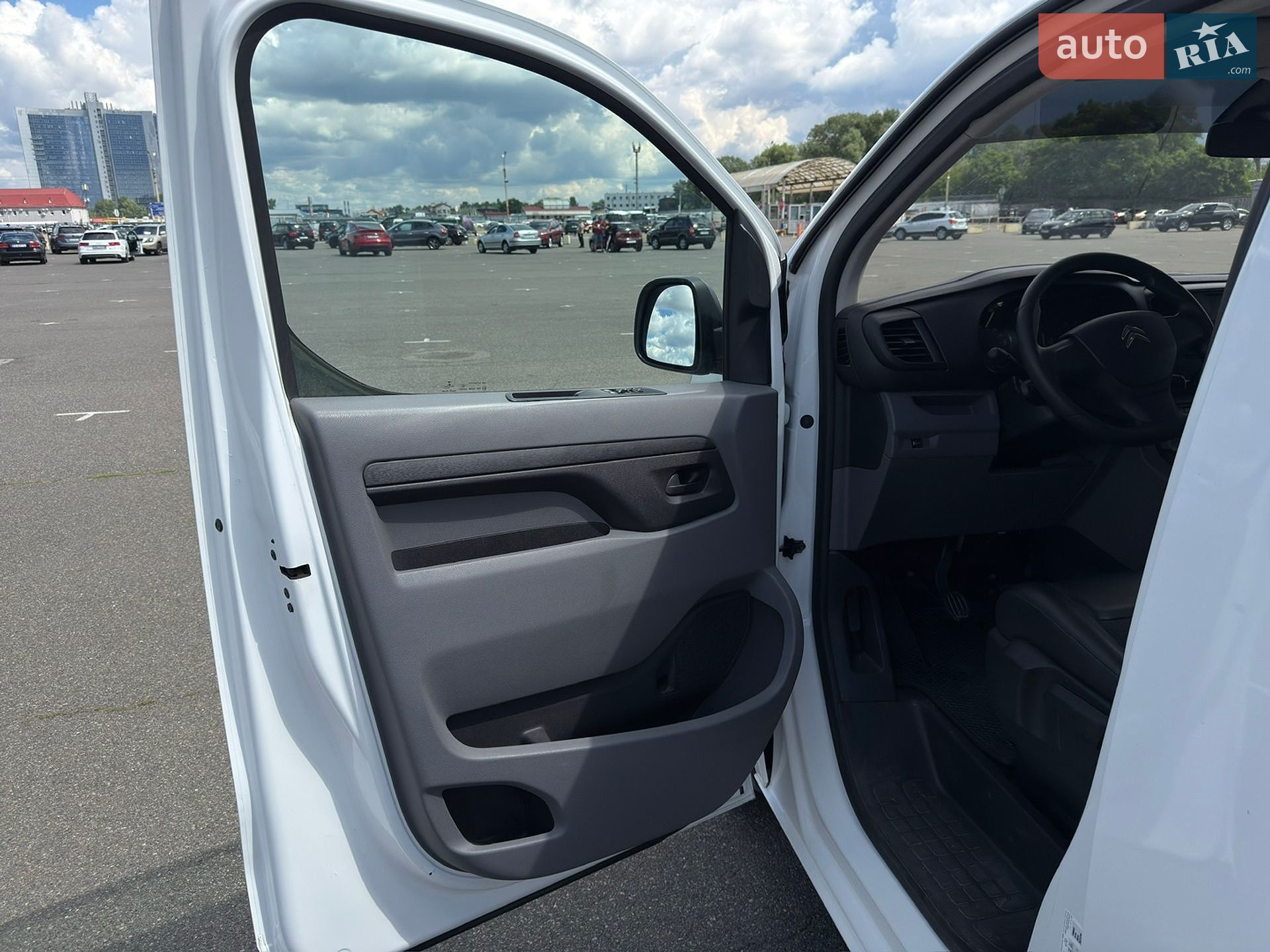 Citroen Jumpy 2017 VIN VF7VB9HFAHZ091118 фото оголошення 9 з 22