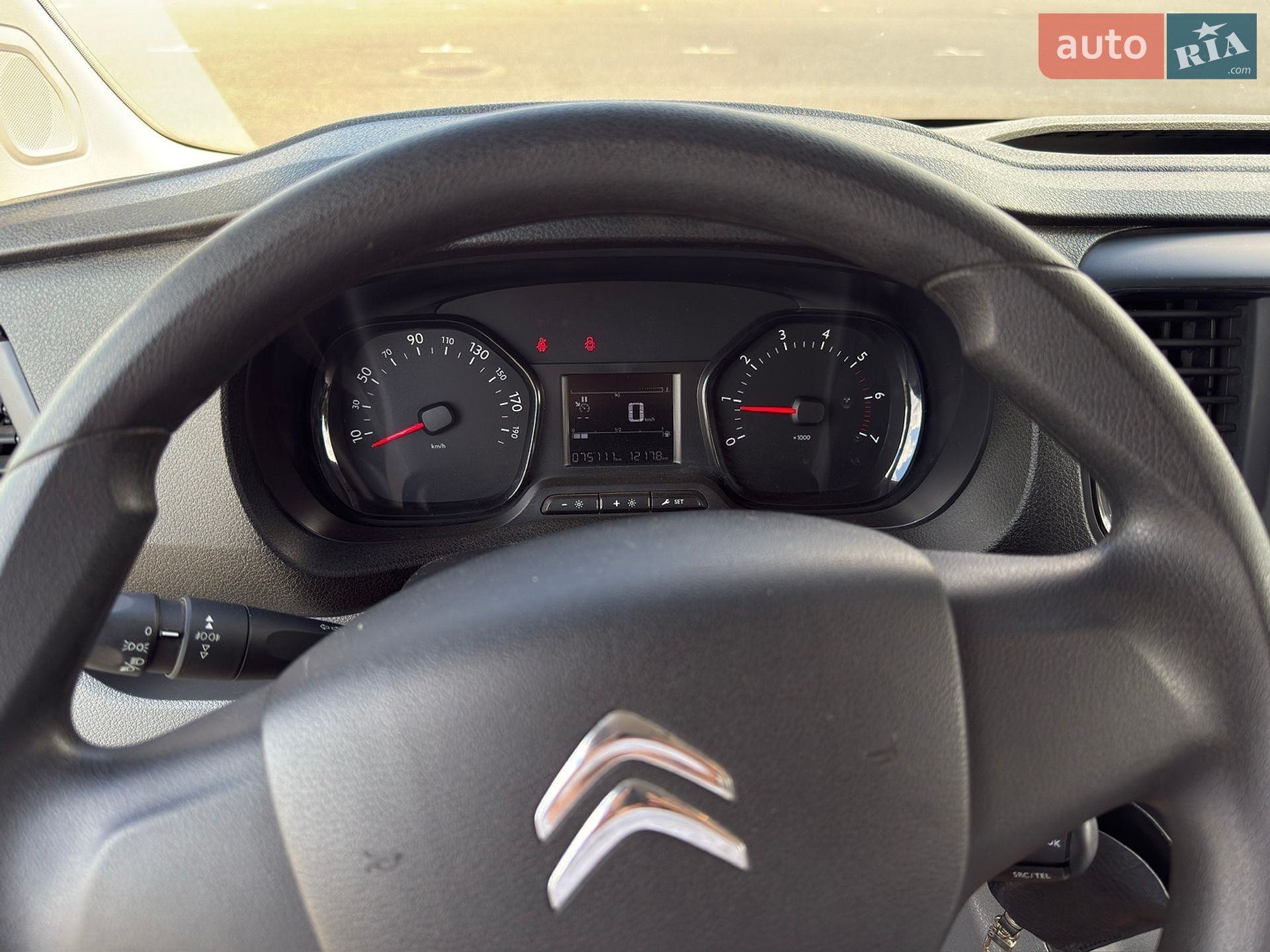 Citroen Jumpy 2017 VIN VF7VB9HFAHZ091118 фото оголошення 11 з 22