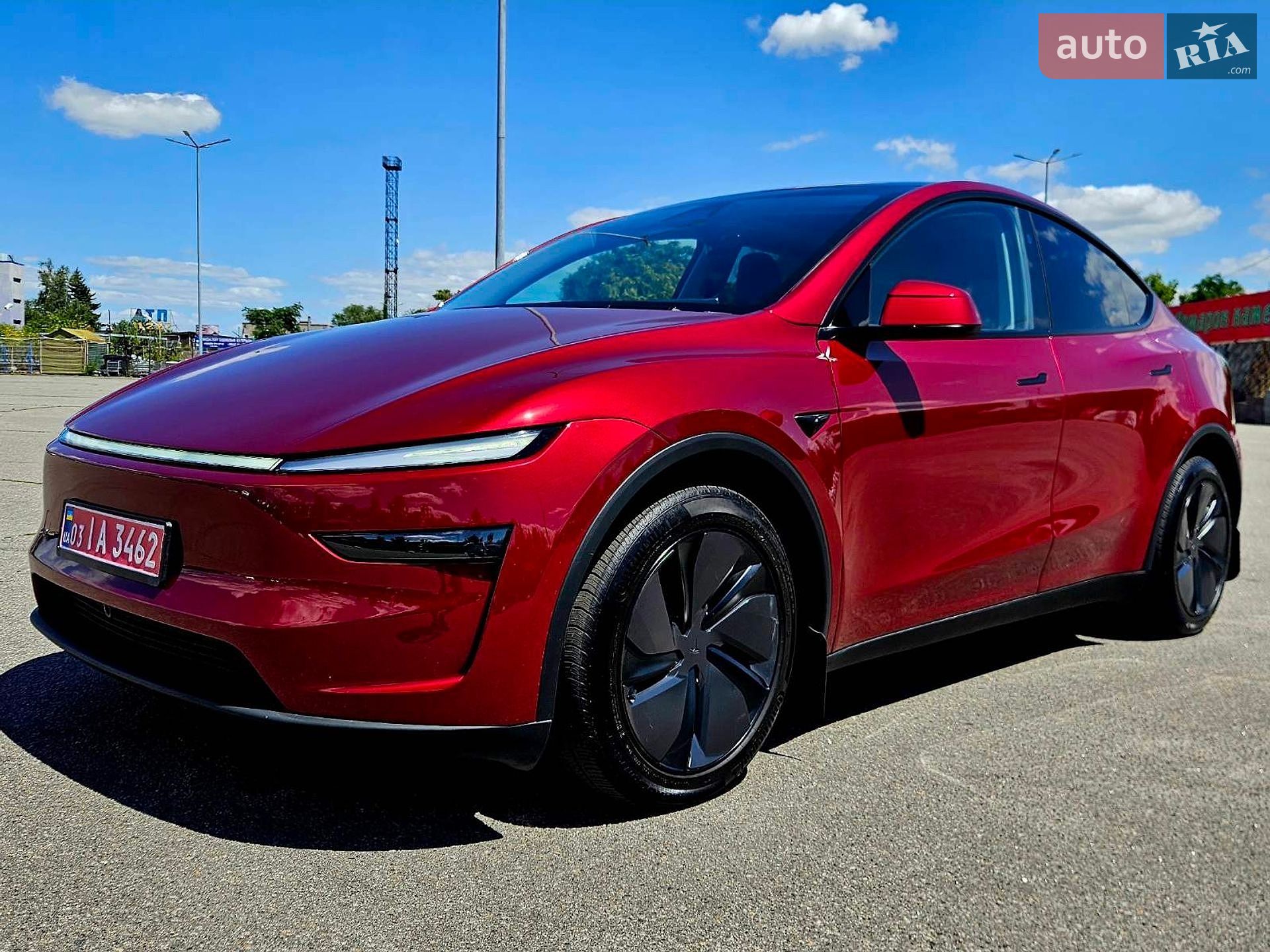 Tesla Model Y 2025 VIN 7SAYGDEE7TF359512 фото оголошення 3 з 37