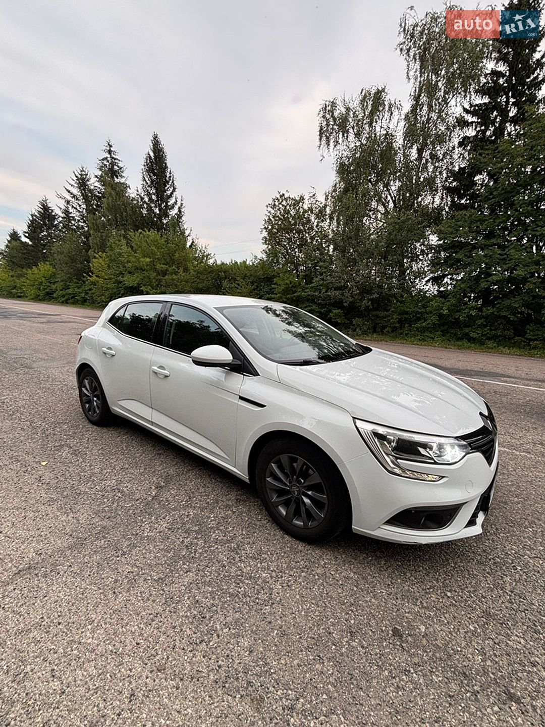 Renault Megane 2017 VIN VF1RFB00558070313 фото оголошення 3 з 30