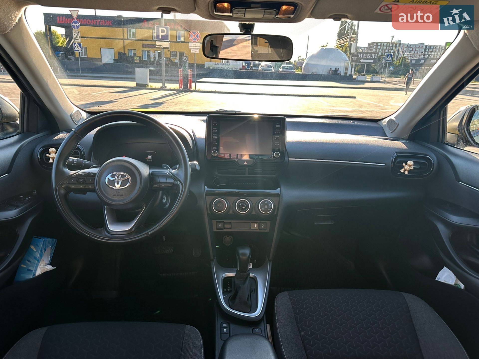 Toyota Yaris Cross 2022 VIN JTDKAABBX0A009650 фото оголошення 3 з 14