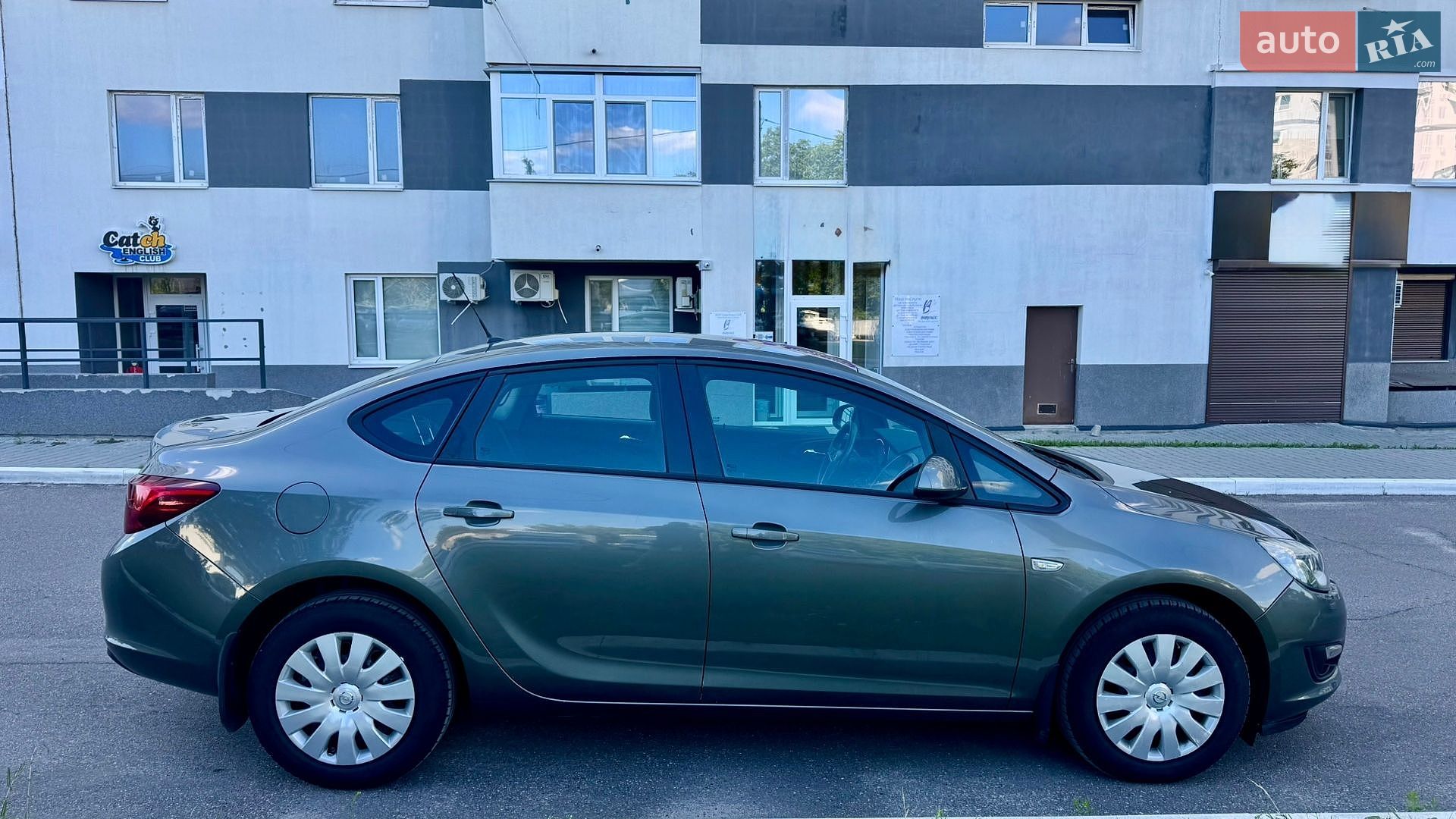 Opel Astra 2018 VIN W0VPD5EC4JG072868 фото оголошення 2 з 5