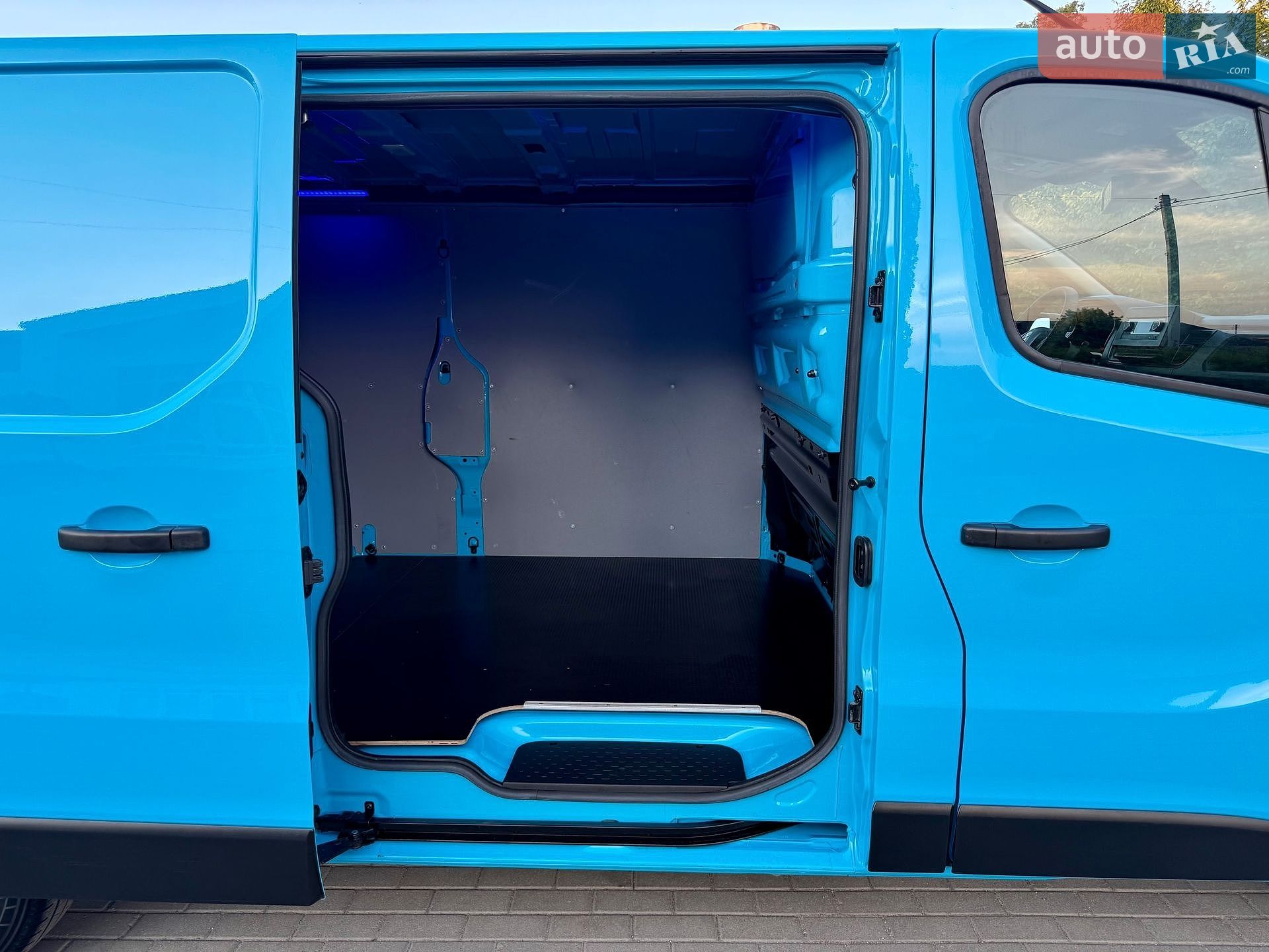 Renault Trafic 2022 VIN VF1FL000769757627 фото оголошення 77 з 87