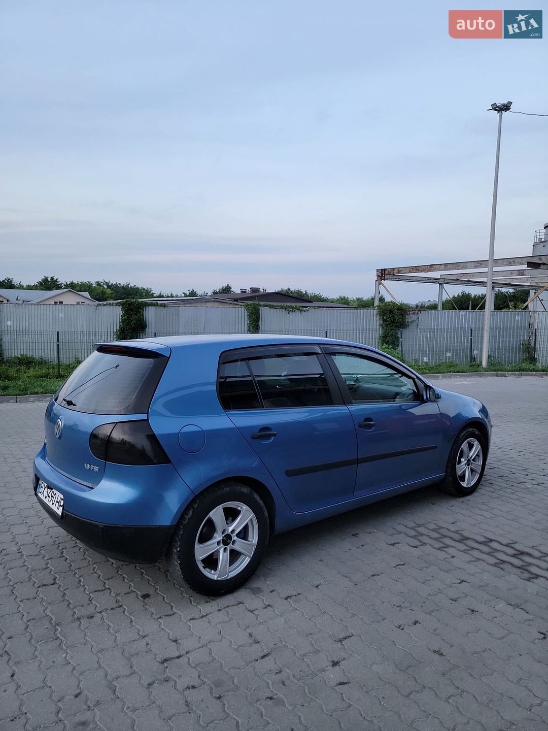 Volkswagen Golf 2004 VIN WVWZZZ1KZ4W148211 фото оголошення 3 з 13