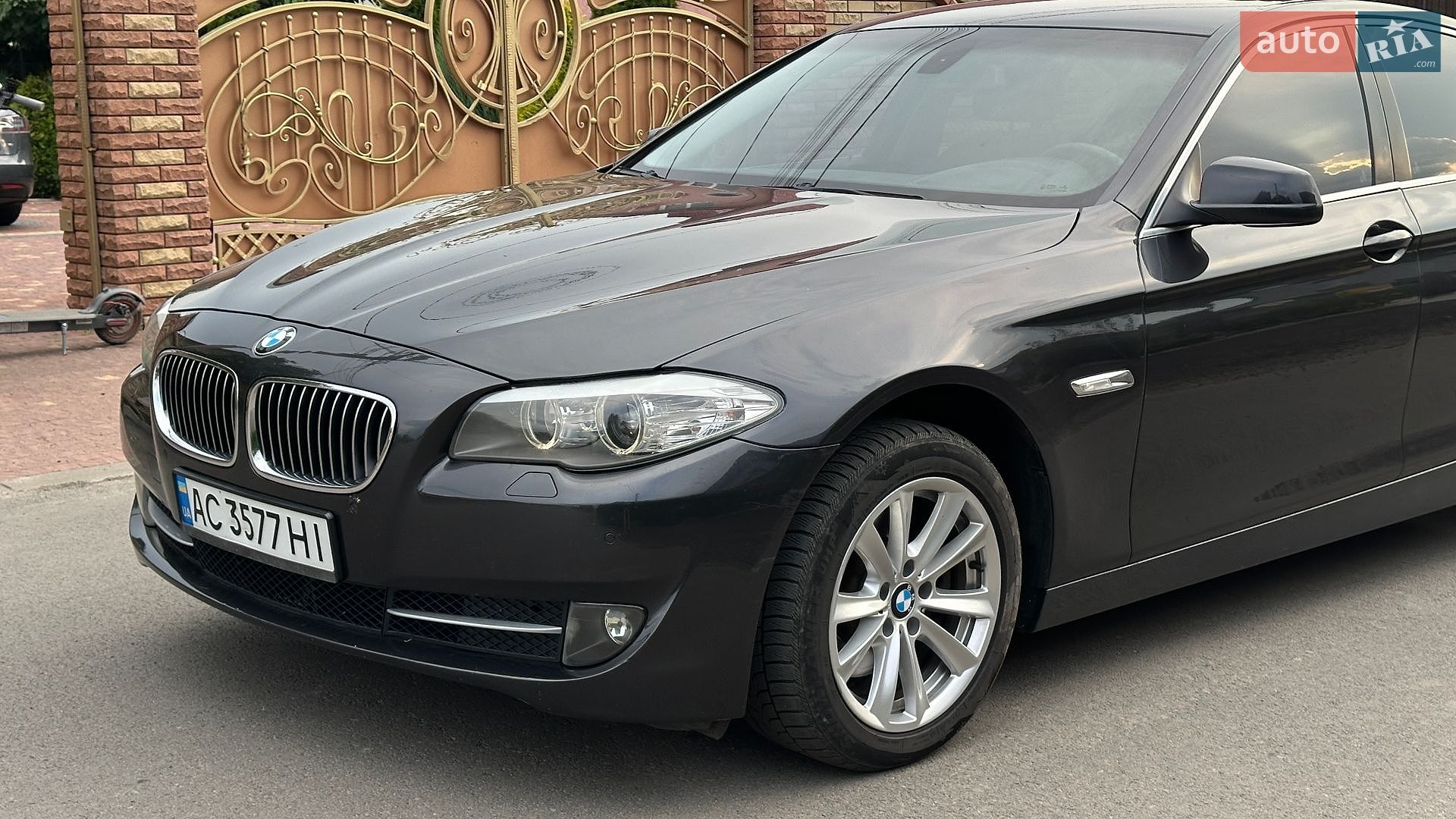 BMW 5 Series 2011 VIN WBAFW11000DU17685 фото оголошення 4 з 11