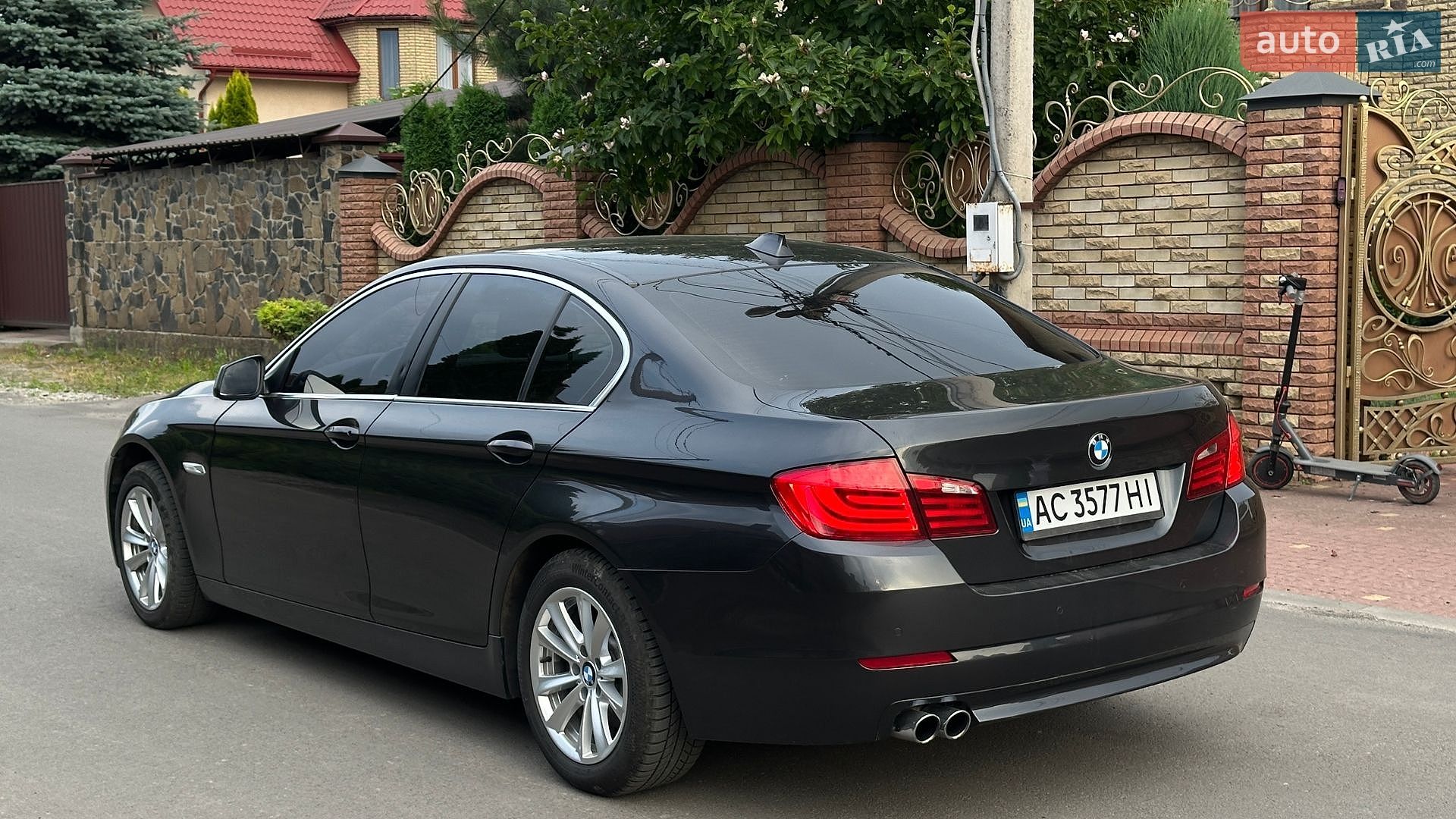 BMW 5 Series 2011 VIN WBAFW11000DU17685 фото оголошення 5 з 11
