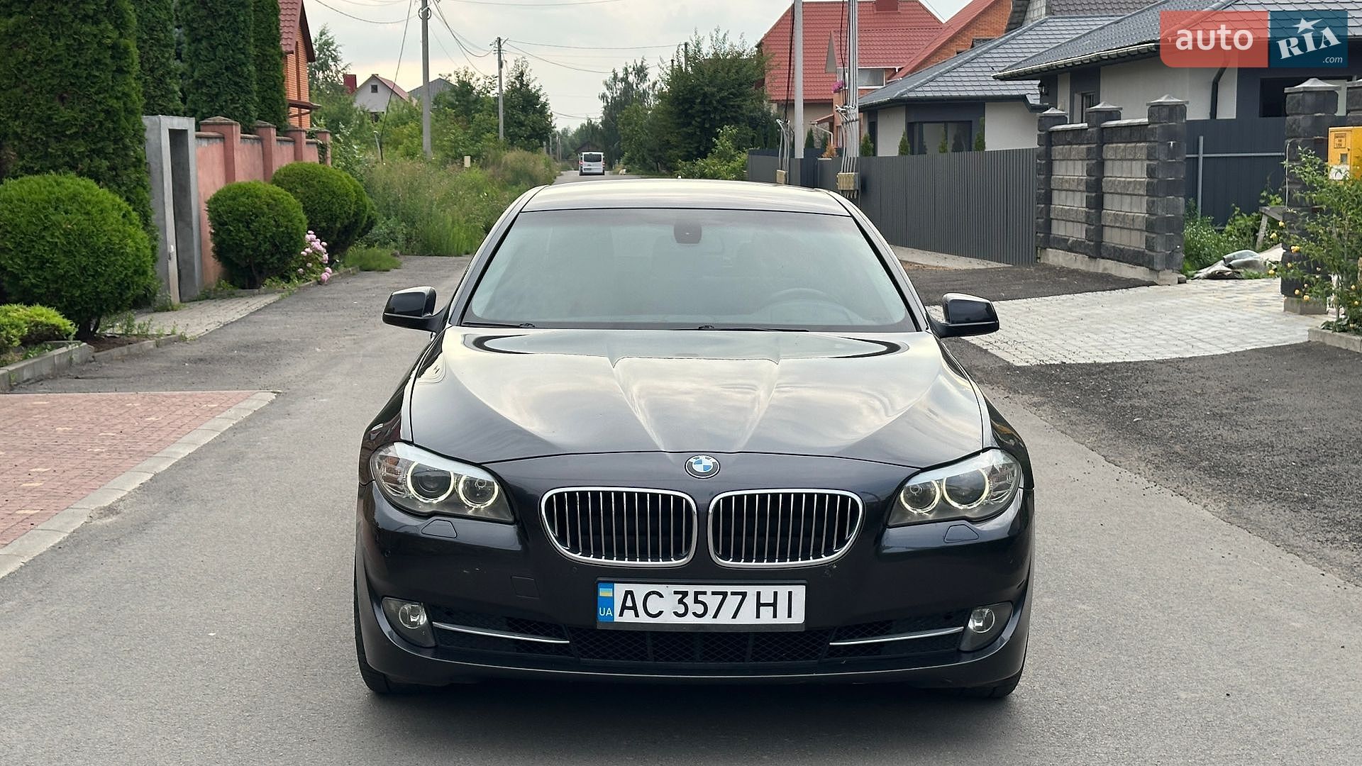 BMW 5 Series 2011 VIN WBAFW11000DU17685 фото оголошення 6 з 11