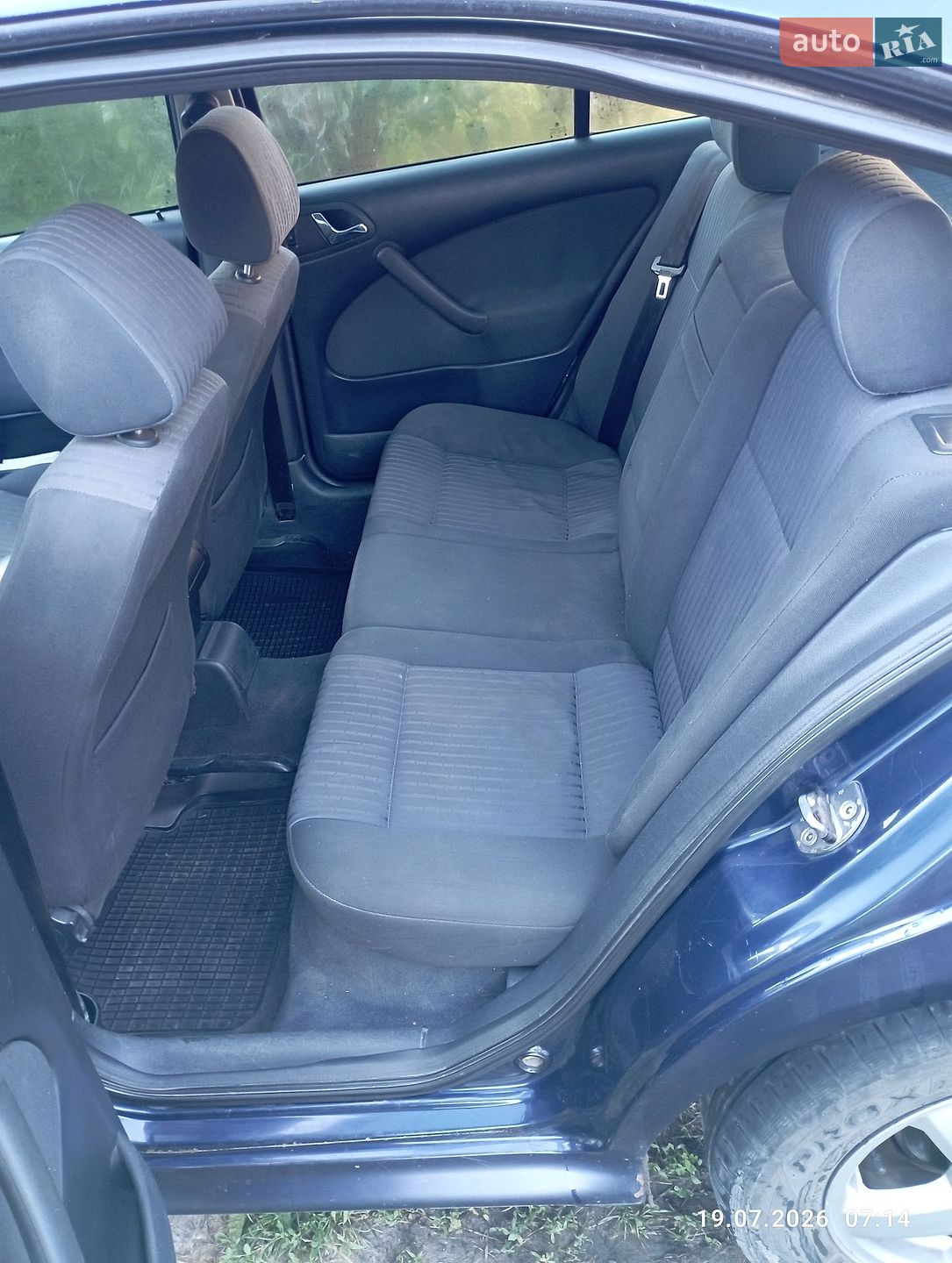 Skoda Octavia 2001 VIN TMBBE41U922564675 фото оголошення 2 з 8