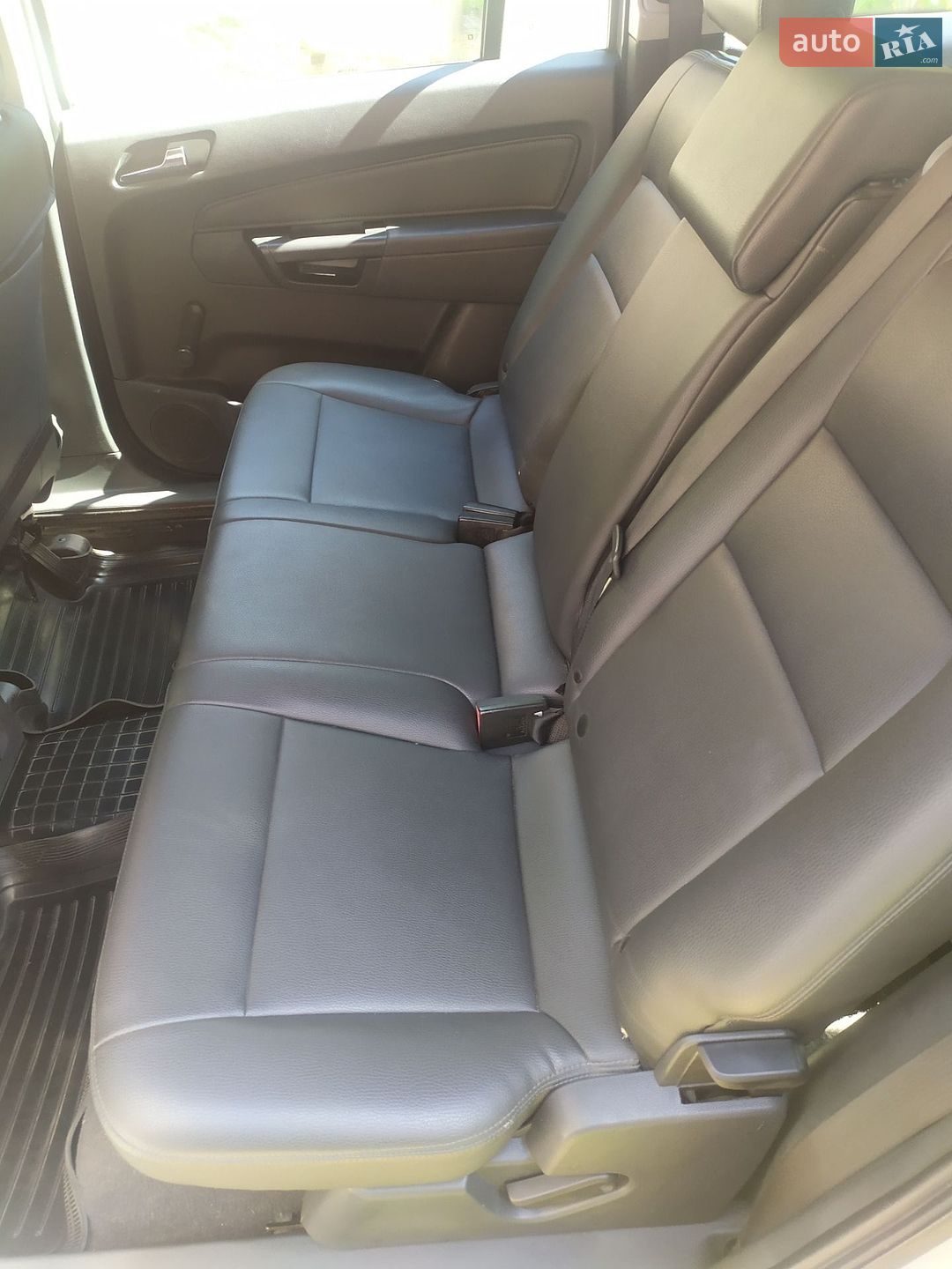 Opel Zafira 2013 VIN W0L0AHM75E2020539 фото оголошення 6 з 9