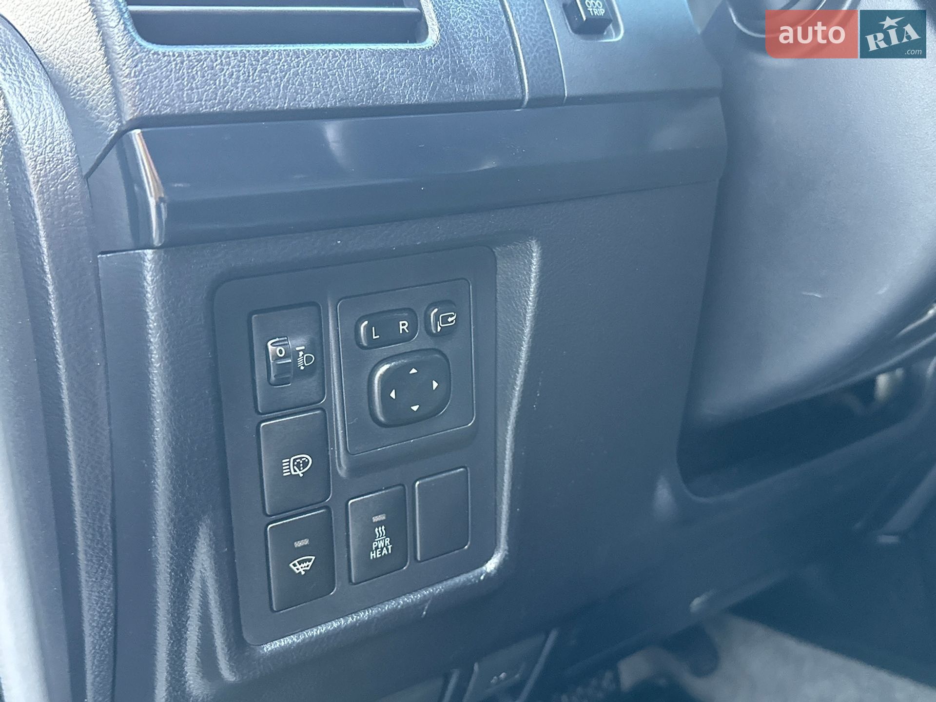 Toyota Land Cruiser Prado 2011 VIN JTEBH3FJ505016938 фото оголошення 27 з 55