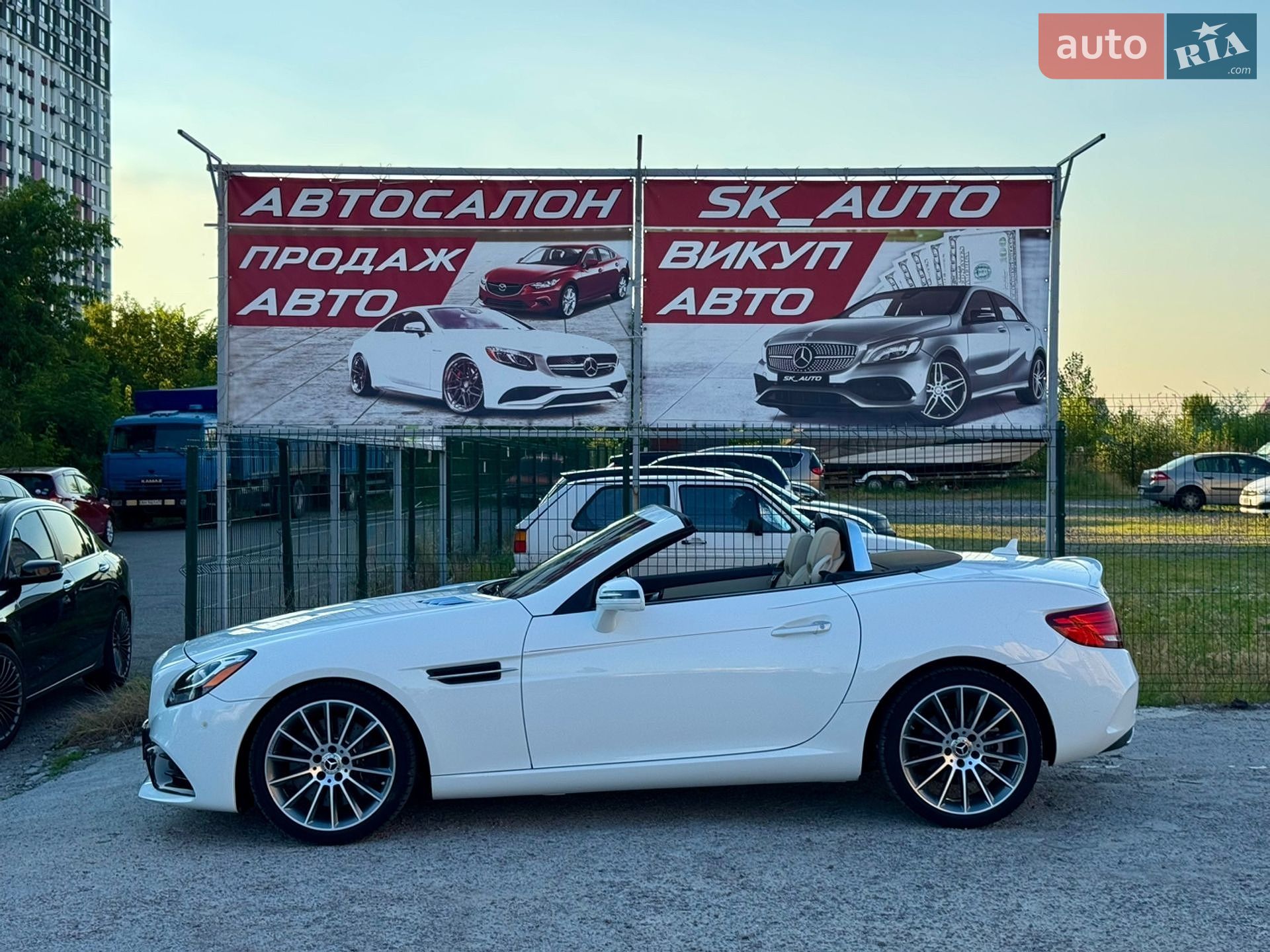 Mercedes-Benz SLC-Class 2018 VIN WDDPK3JA5KF158860 фото оголошення 6 з 85