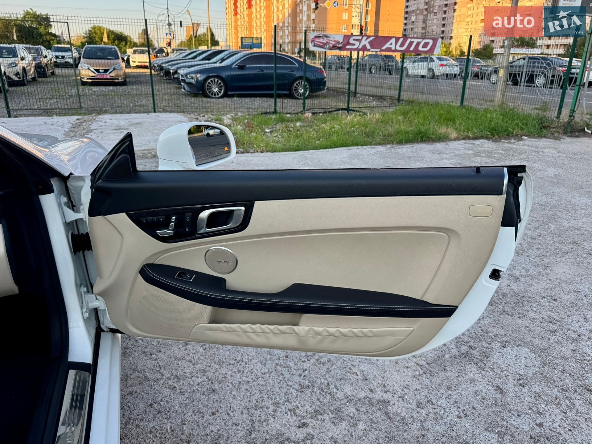Mercedes-Benz SLC-Class 2018 VIN WDDPK3JA5KF158860 фото оголошення 22 з 85