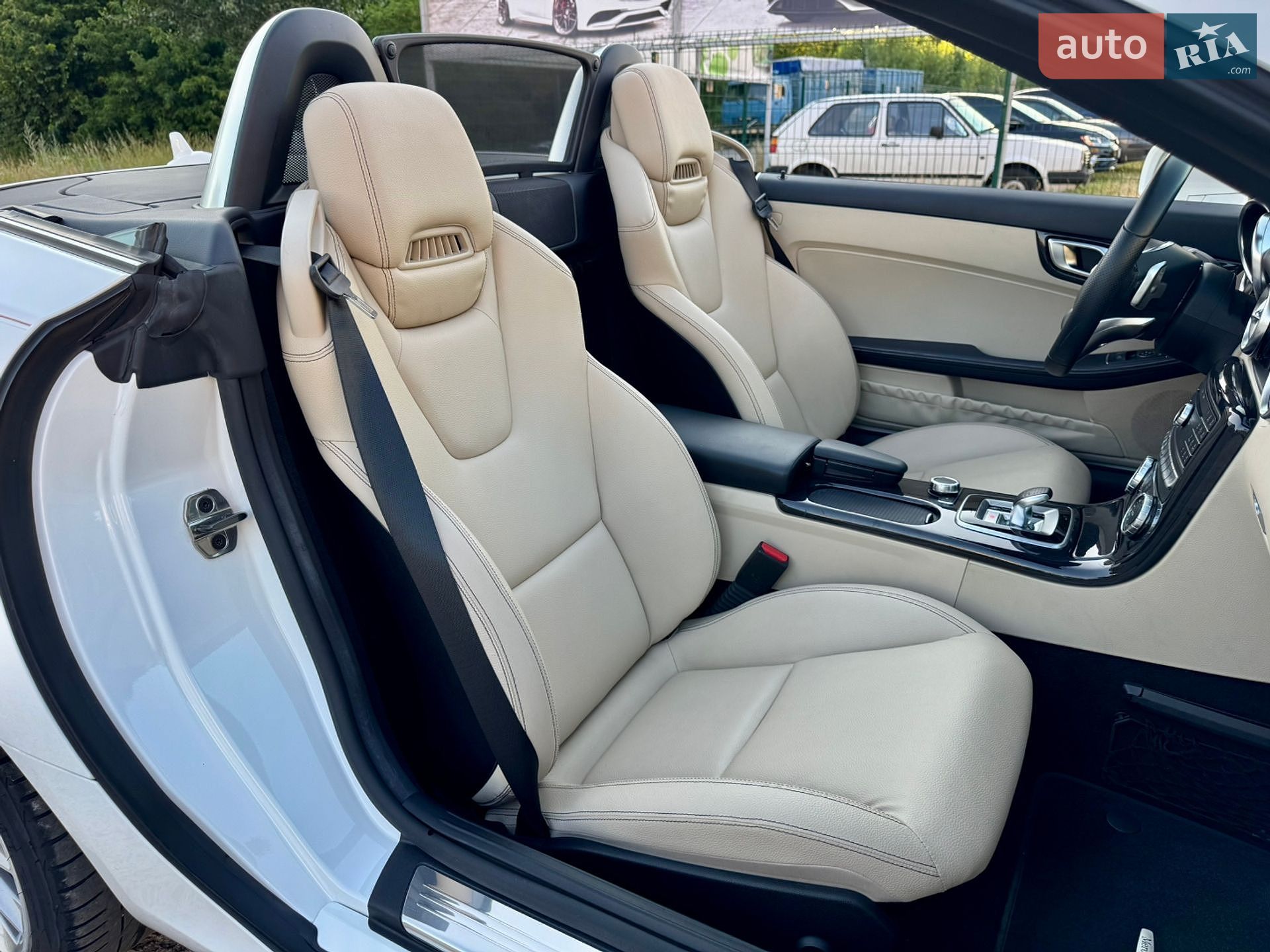 Mercedes-Benz SLC-Class 2018 VIN WDDPK3JA5KF158860 фото оголошення 27 з 85