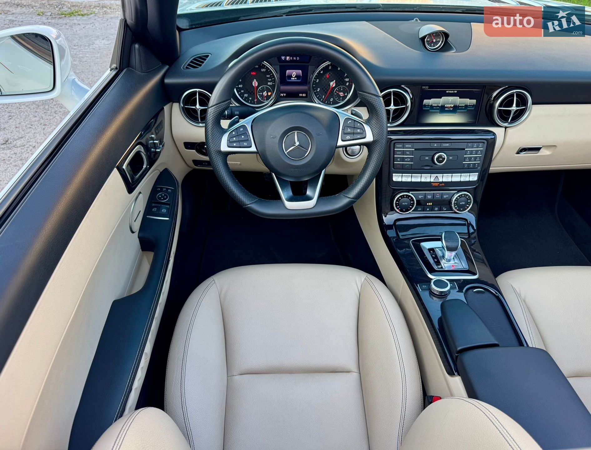 Mercedes-Benz SLC-Class 2018 VIN WDDPK3JA5KF158860 фото оголошення 29 з 85