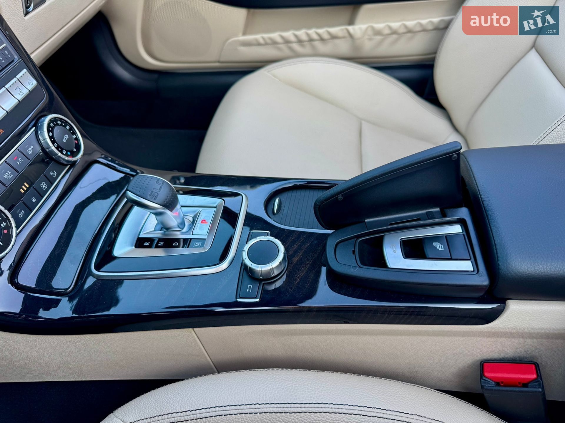 Mercedes-Benz SLC-Class 2018 VIN WDDPK3JA5KF158860 фото оголошення 35 з 85