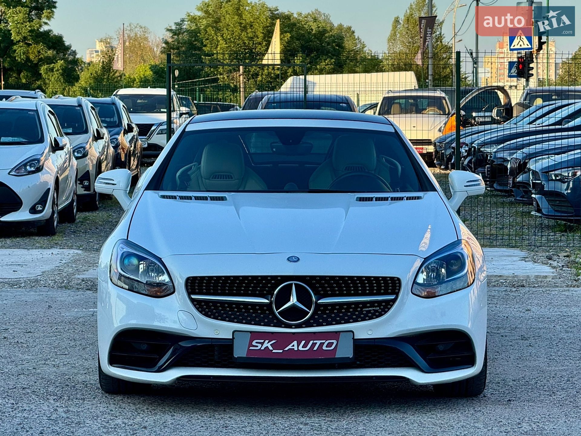 Mercedes-Benz SLC-Class 2018 VIN WDDPK3JA5KF158860 фото оголошення 47 з 85