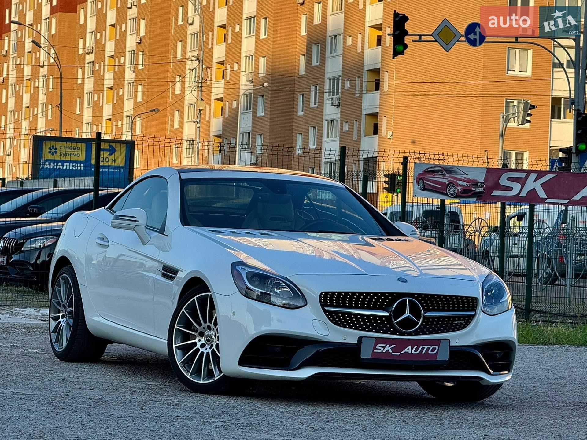 Mercedes-Benz SLC-Class 2018 VIN WDDPK3JA5KF158860 фото оголошення 49 з 85