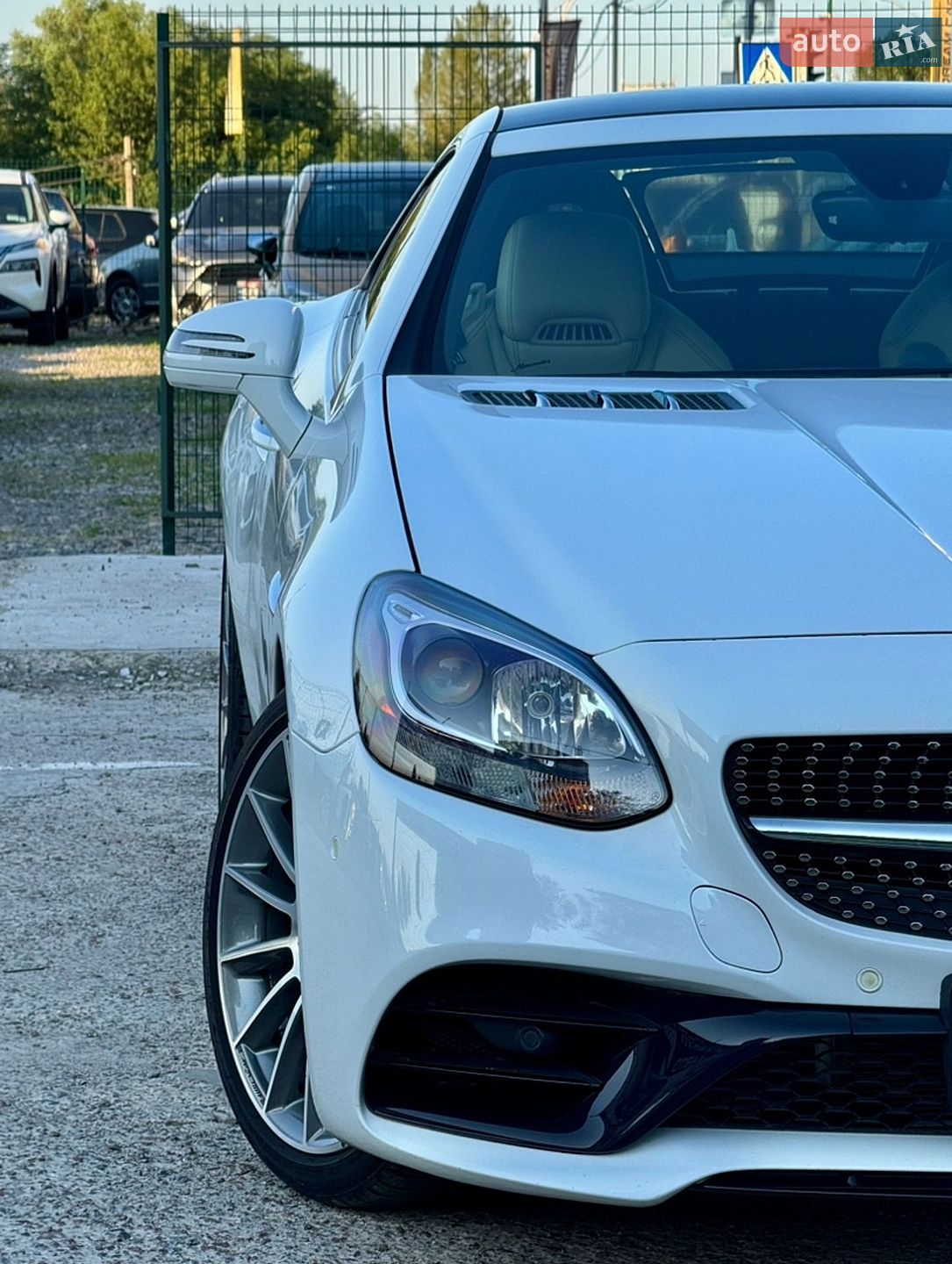Mercedes-Benz SLC-Class 2018 VIN WDDPK3JA5KF158860 фото оголошення 54 з 85