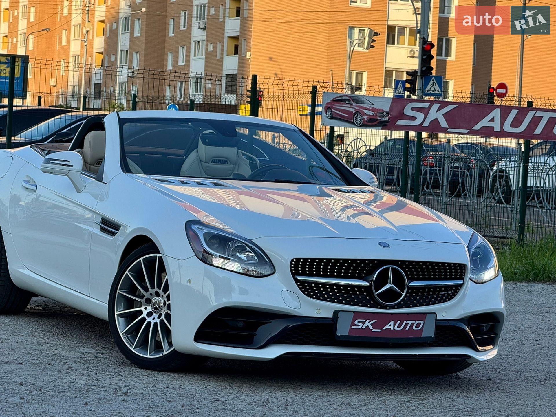 Mercedes-Benz SLC-Class 2018 VIN WDDPK3JA5KF158860 фото оголошення 56 з 85