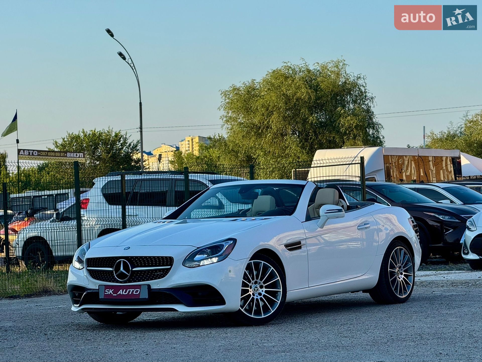 Mercedes-Benz SLC-Class 2018 VIN WDDPK3JA5KF158860 фото оголошення 58 з 85