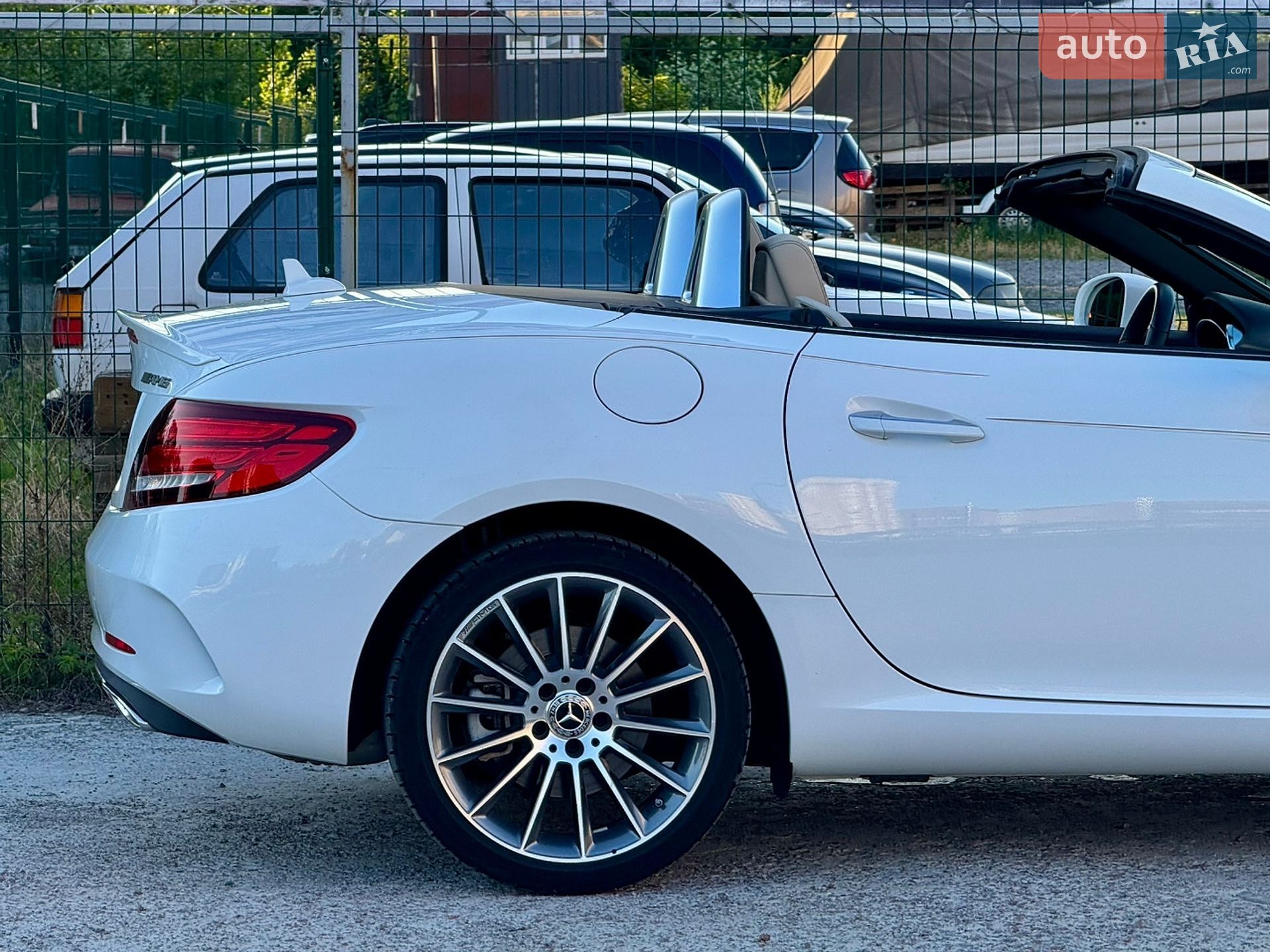 Mercedes-Benz SLC-Class 2018 VIN WDDPK3JA5KF158860 фото оголошення 65 з 85