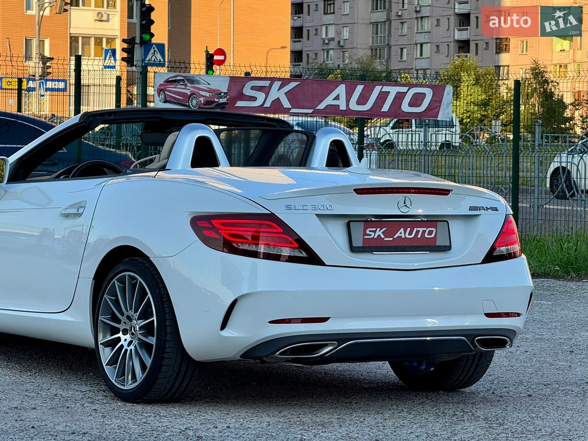Mercedes-Benz SLC-Class 2018 VIN WDDPK3JA5KF158860 фото оголошення 75 з 85