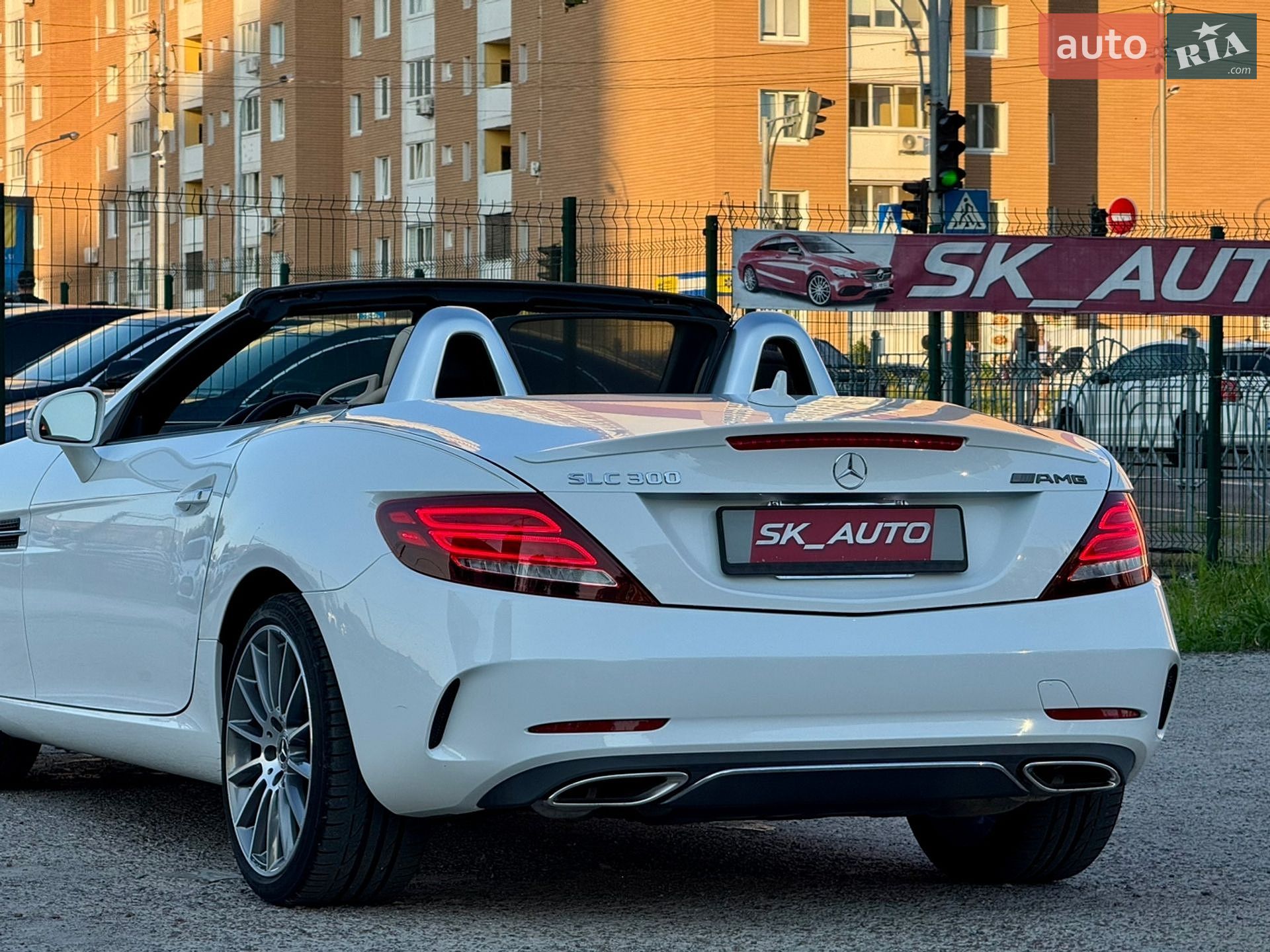 Mercedes-Benz SLC-Class 2018 VIN WDDPK3JA5KF158860 фото оголошення 76 з 85
