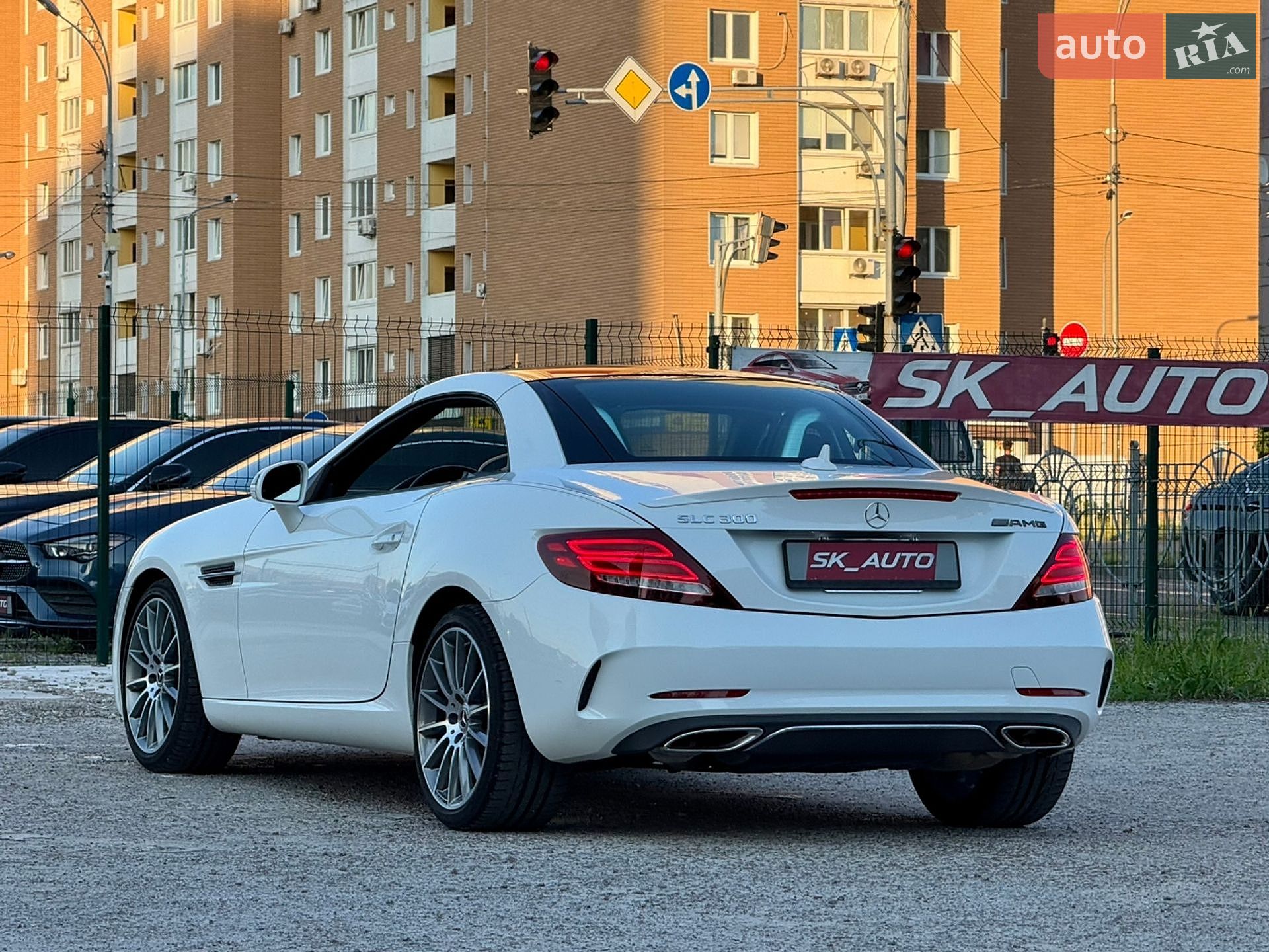 Mercedes-Benz SLC-Class 2018 VIN WDDPK3JA5KF158860 фото оголошення 84 з 85