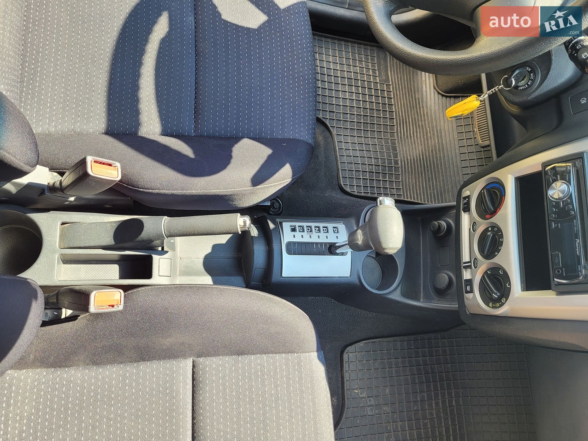 Hyundai Getz 2010 VIN KMHBT51DBAU002952 фото оголошення 5 з 9