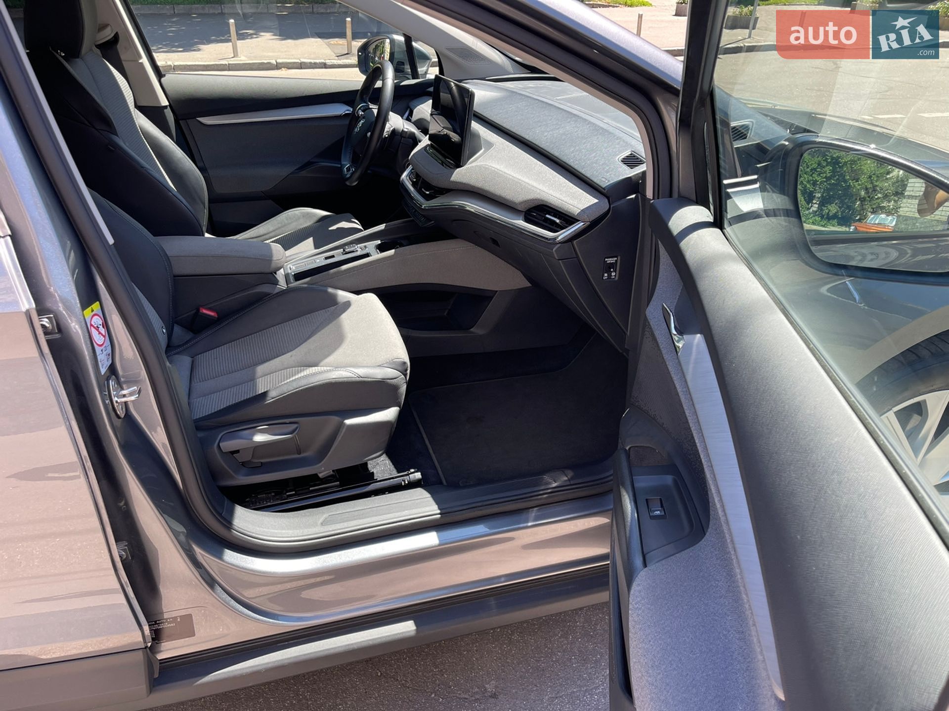 Skoda Enyaq iV 2022 VIN TMBJB7NY5NF054582 фото оголошення 10 з 23