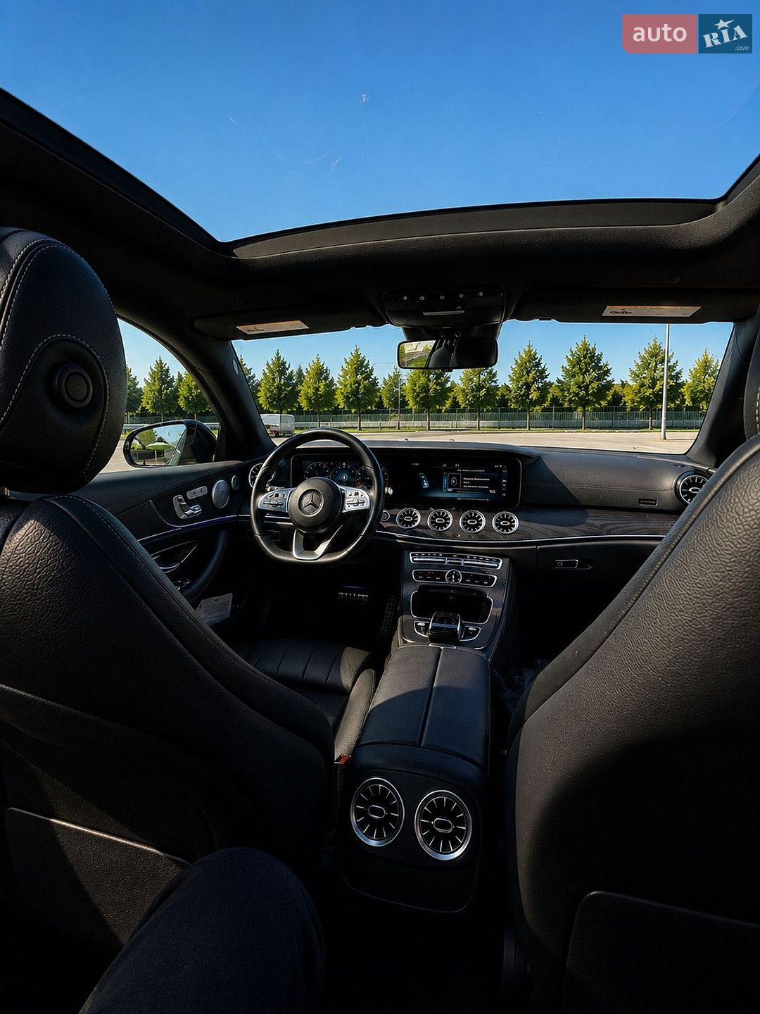 Mercedes-Benz E-Class 2018 VIN WDD1J6JB5KF088943 фото оголошення 8 з 11