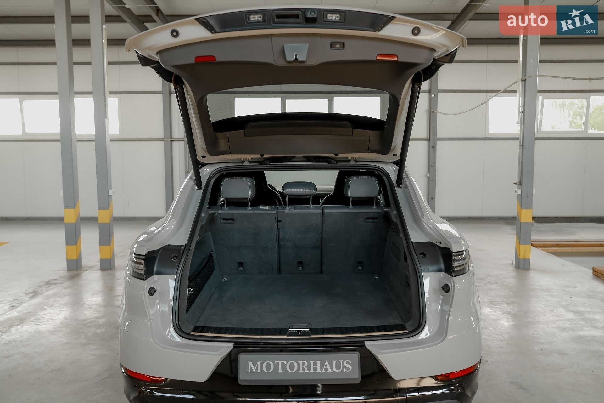 Porsche Cayenne 2022 VIN WP1BF2AY4NDA58246 фото оголошення 54 з 67