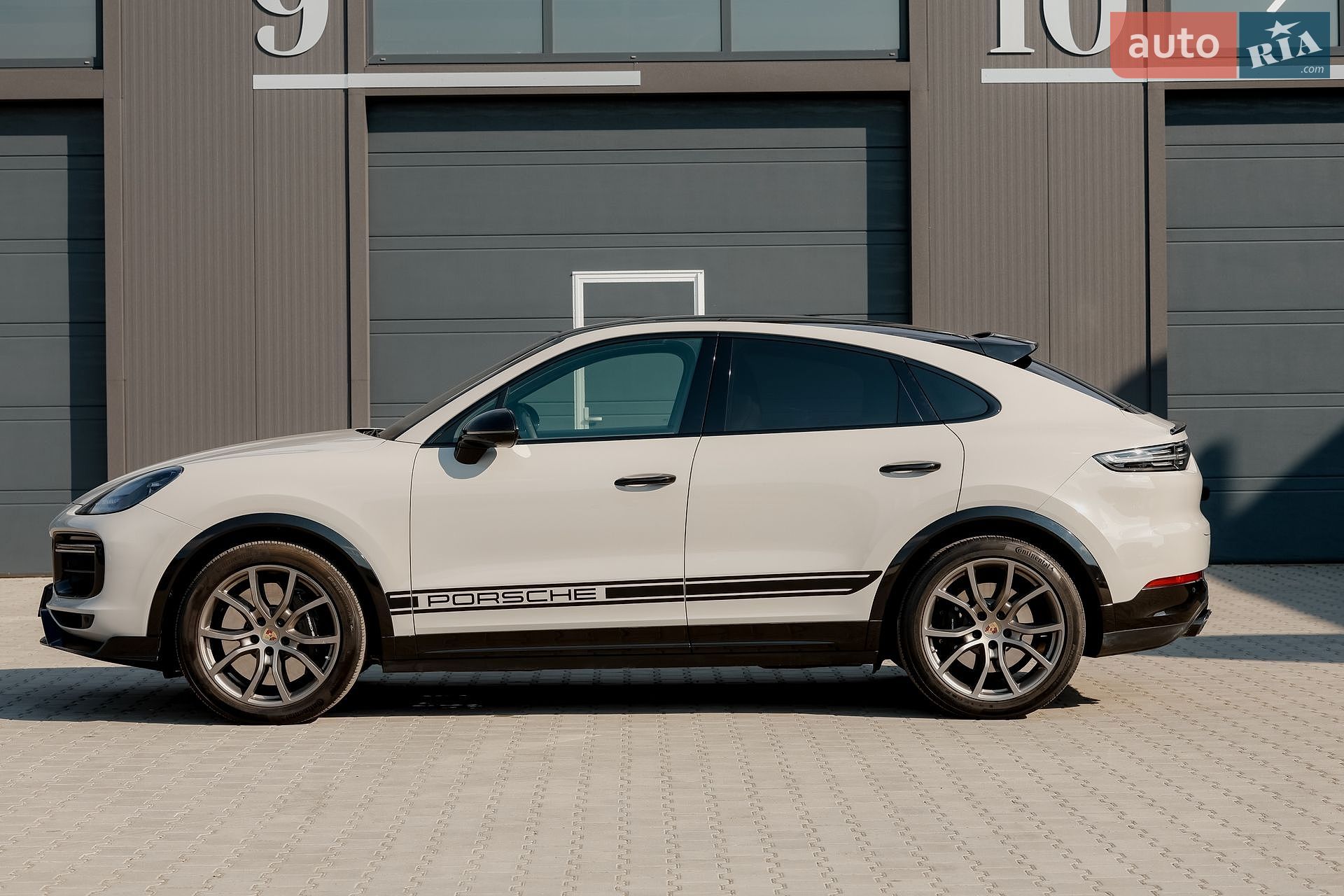 Porsche Cayenne 2022 VIN WP1BF2AY4NDA58246 фото оголошення 6 з 67