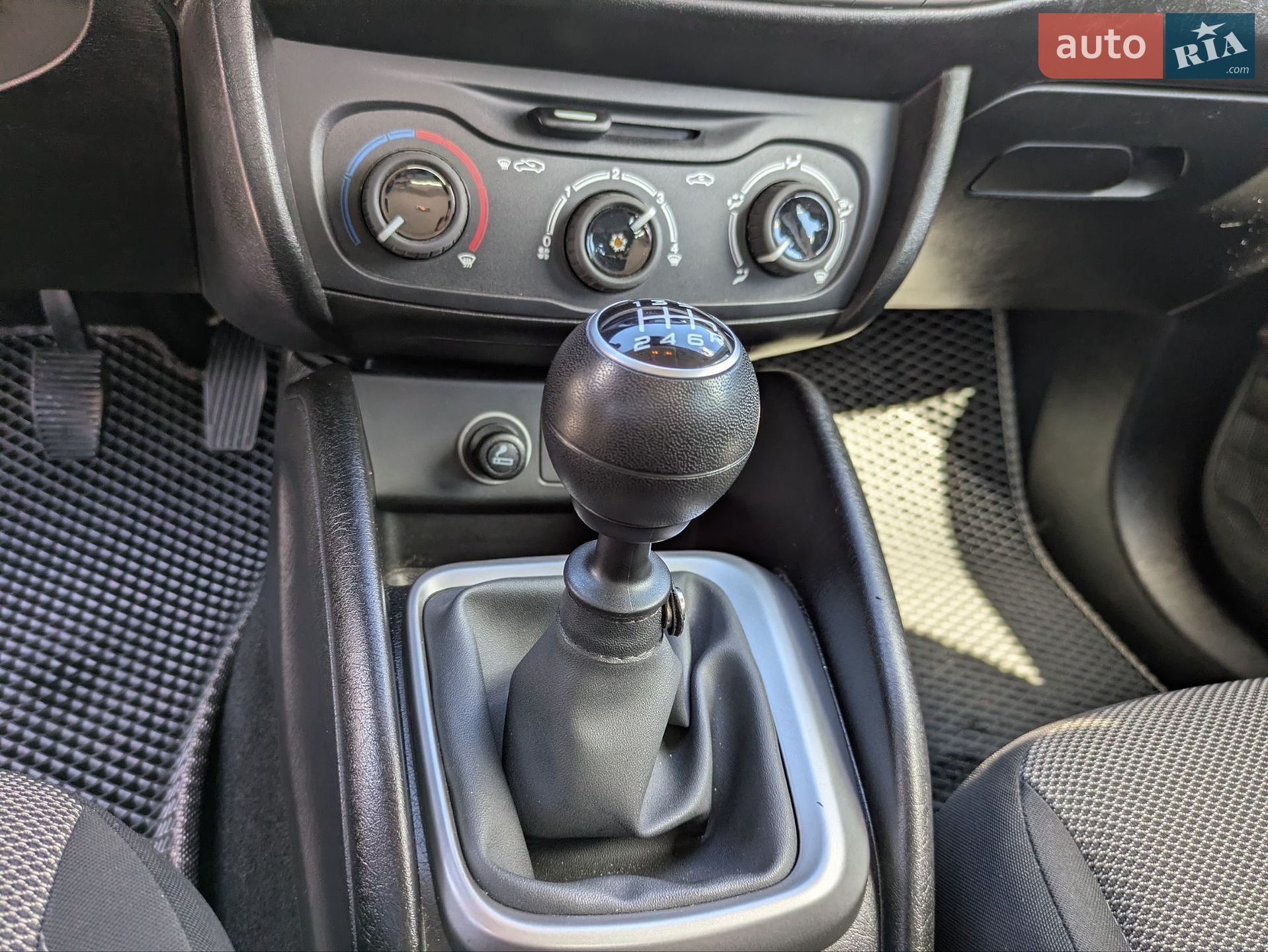 Fiat Tipo 2019 VIN ZFA35600006M87025 фото оголошення 16 з 40