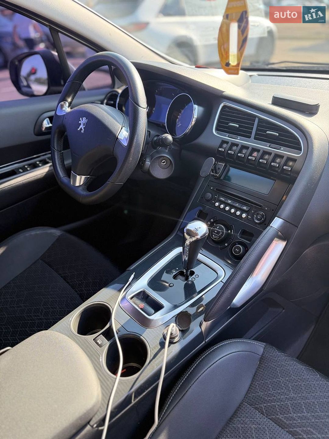 Peugeot 3008 2015 VIN VF30U9HD8FS003991 фото оголошення 13 з 15
