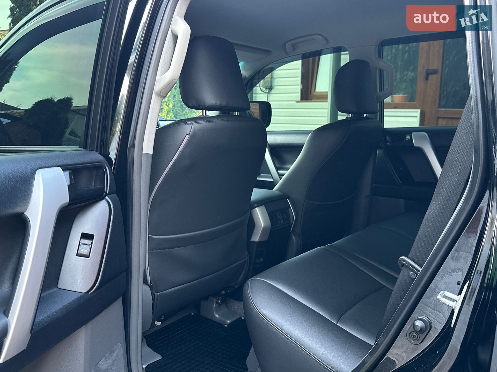 Toyota Land Cruiser Prado 2011 VIN JTEBH3FJ505016938 фото оголошення 47 з 55