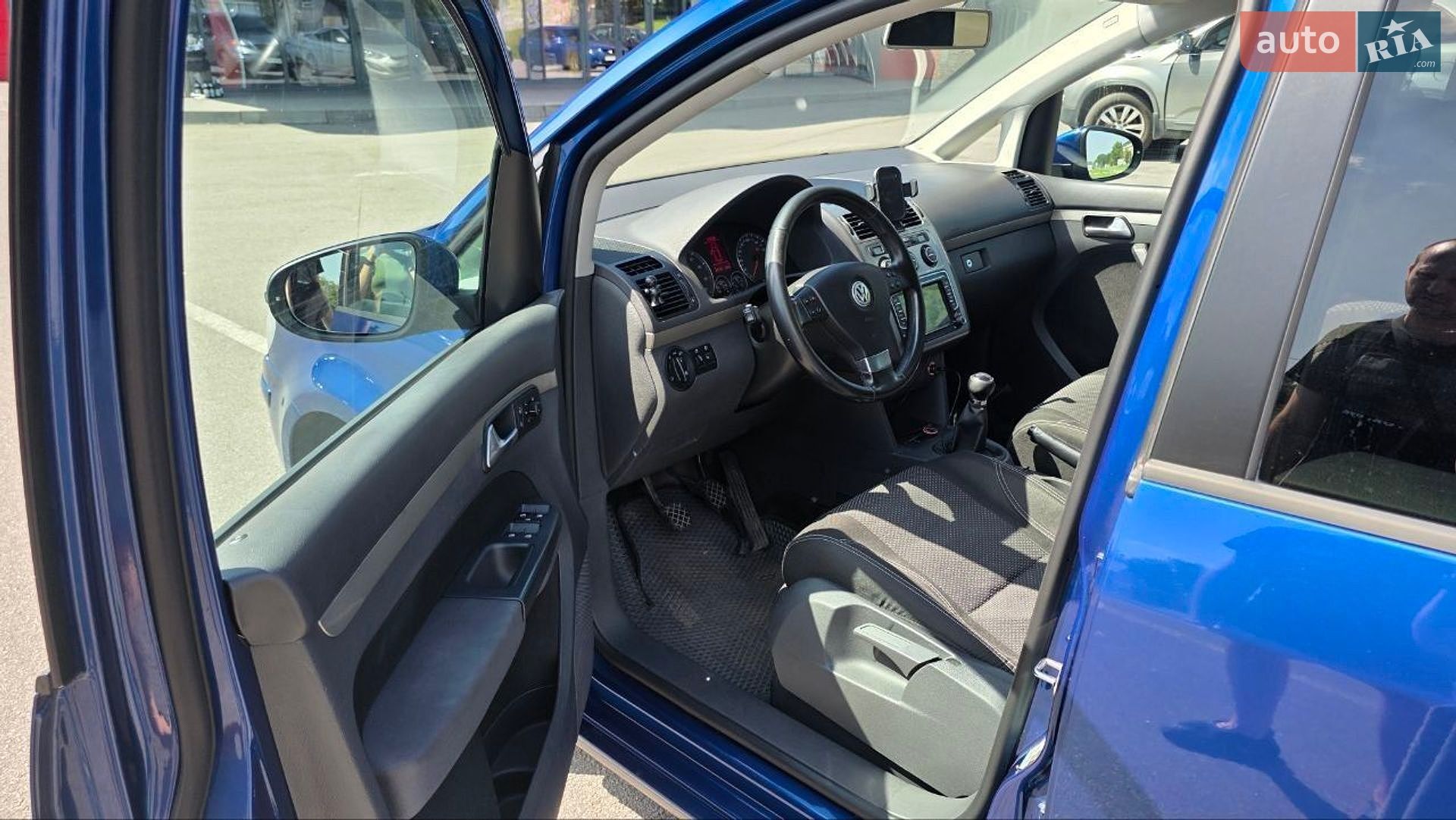 Volkswagen Touran 2009 VIN WVGZZZ1TZAW030011 фото оголошення 11 з 29