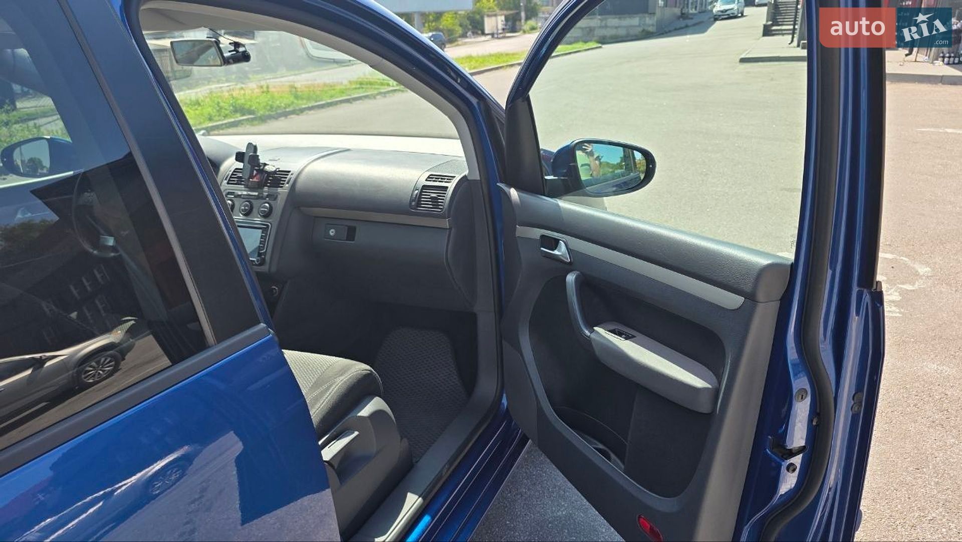Volkswagen Touran 2009 VIN WVGZZZ1TZAW030011 фото оголошення 13 з 29