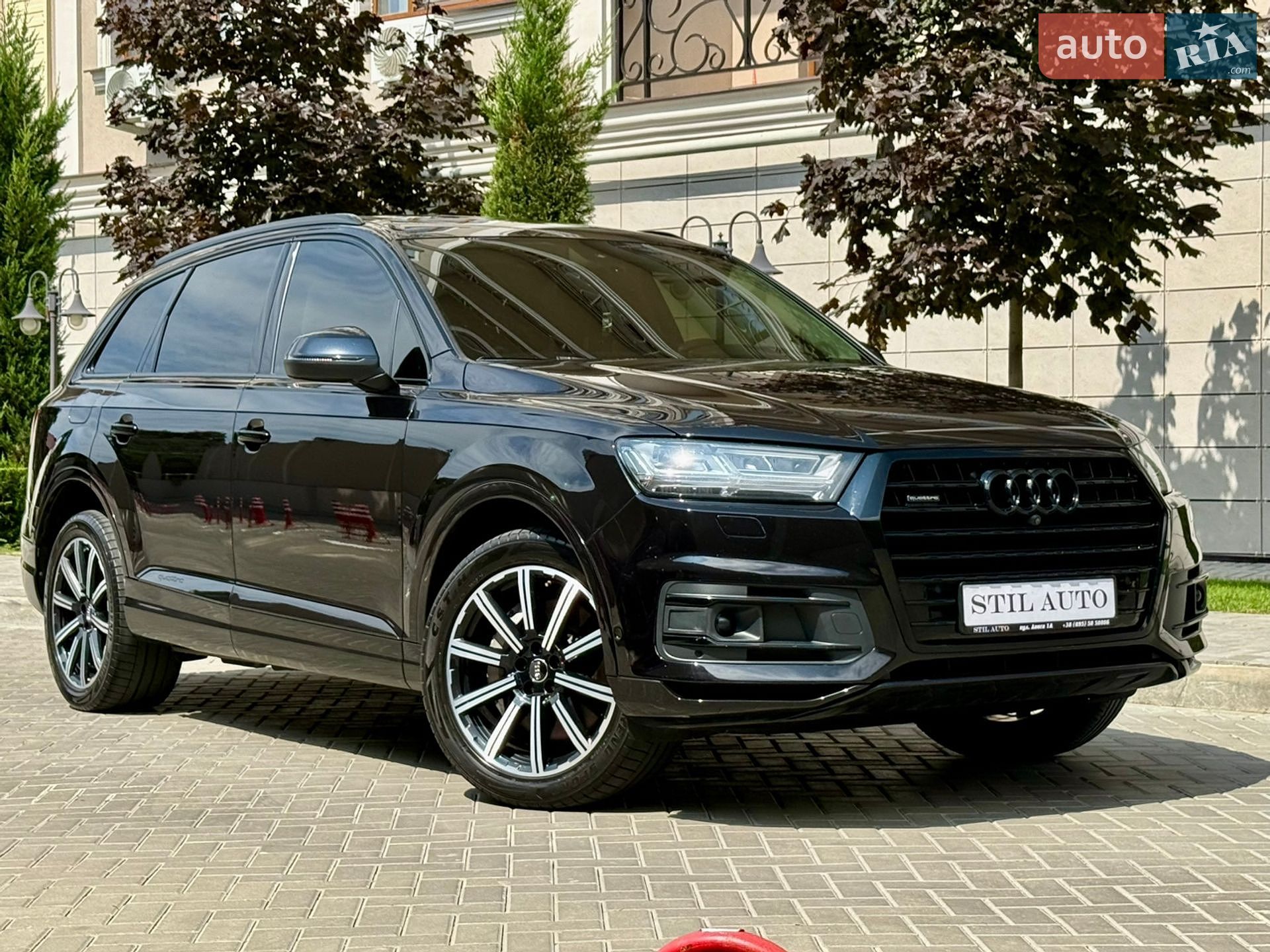 Audi Q7 2019 VIN WA1VAAF73KD026529 фото оголошення 14 з 165